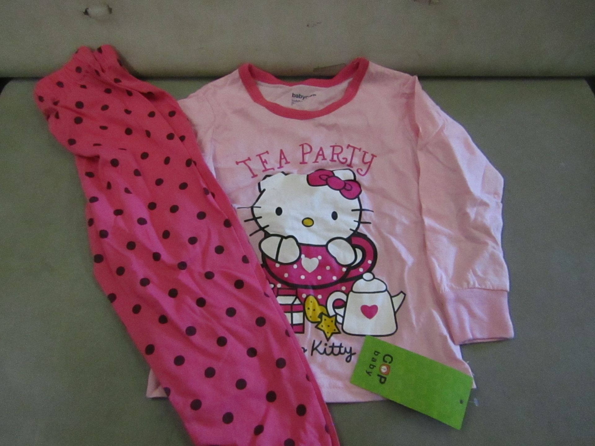 3 X Pairs of Baby Gap Girls Pyjamas Aged 5yrs New & Packaged