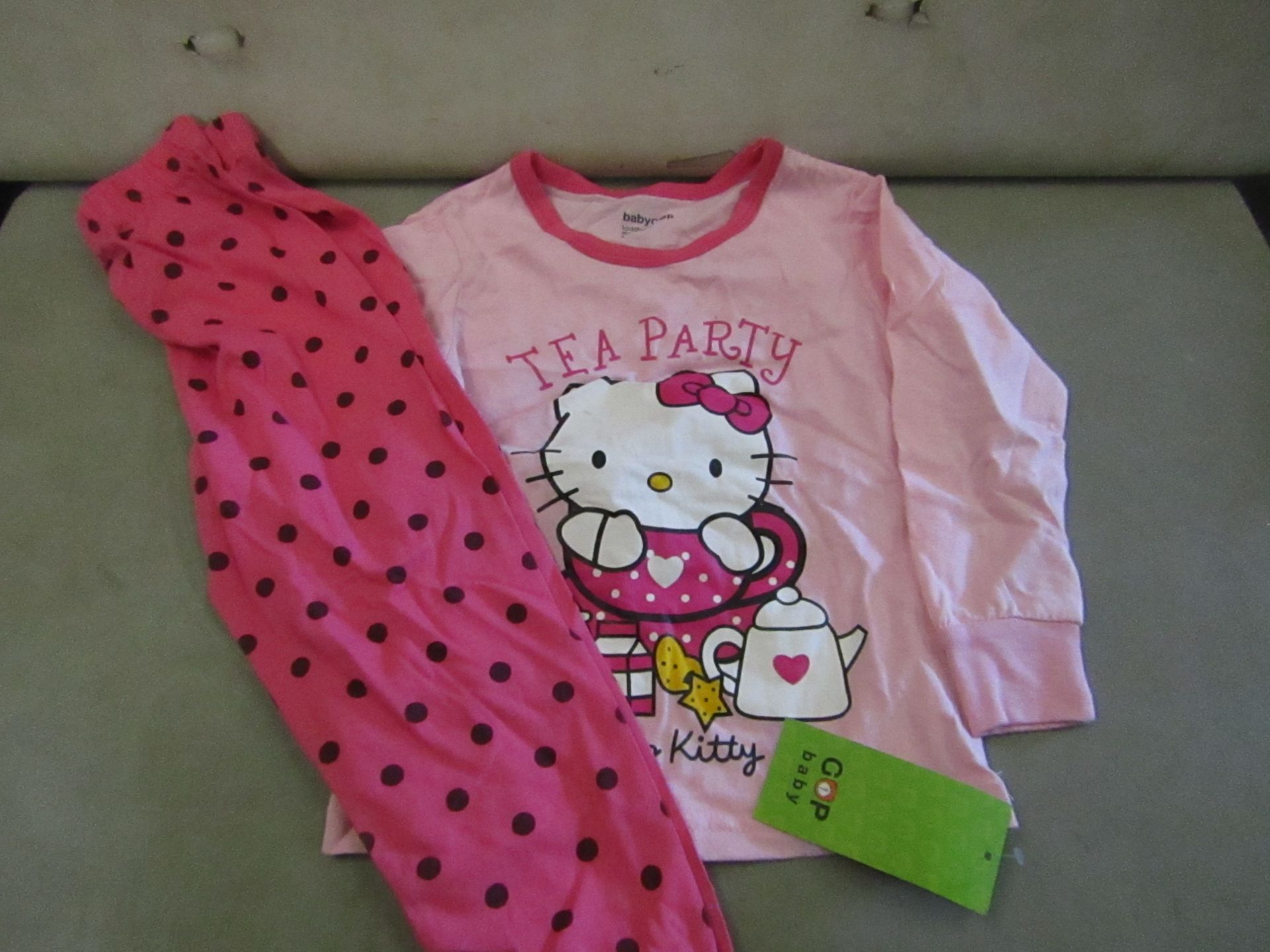 4 X Pairs of Baby Gap Girls Pyjamas Aged 2yrs New & Packaged