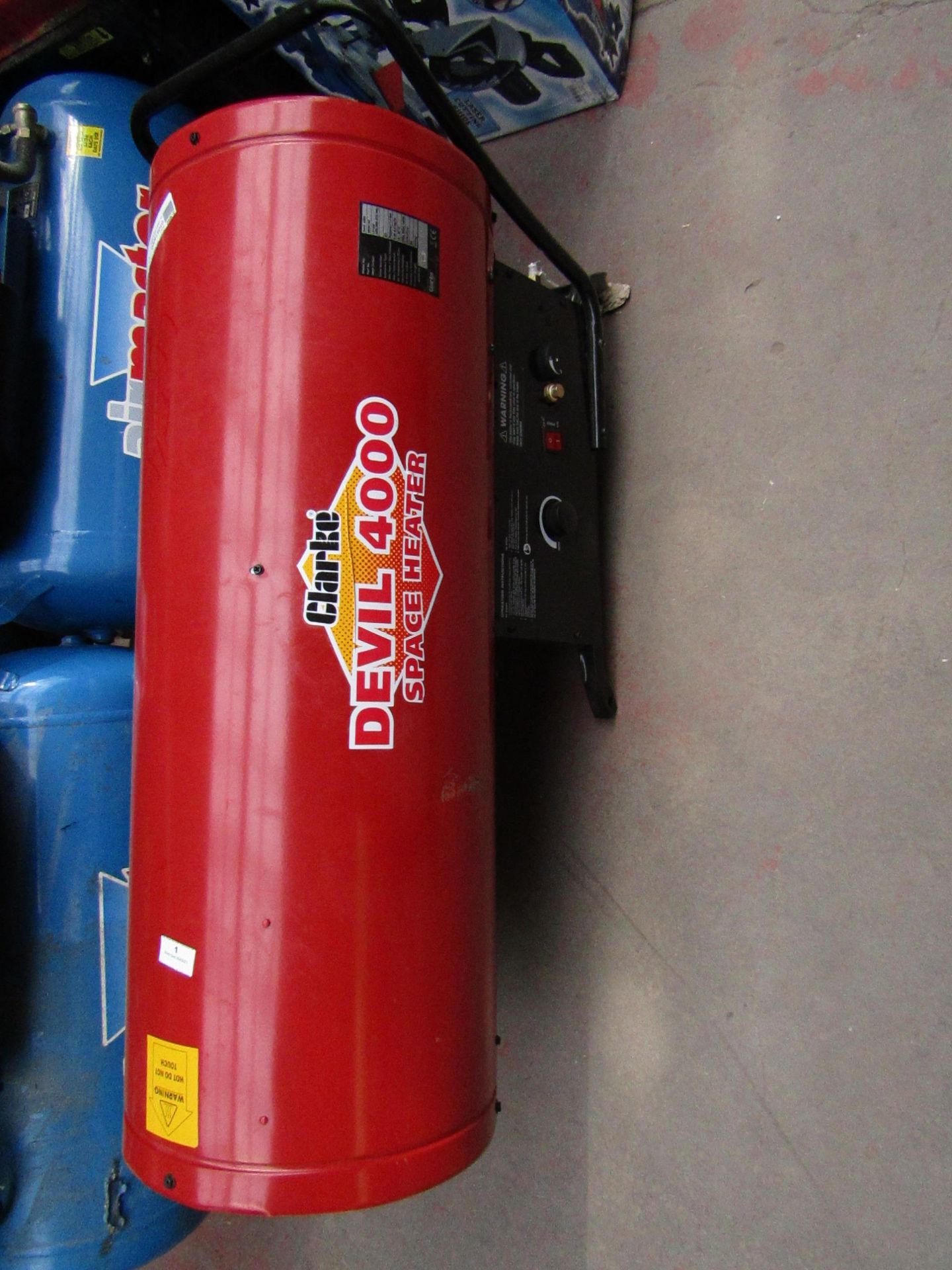 1x CL HEAT DEVIL4000 23 454 This lot is a Machine Mart product which is raw and completely unchecked