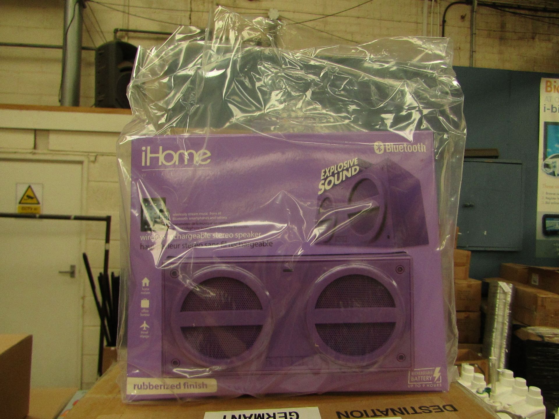 Ihome - Wireless Bluetooth Rechargeable Stereo Speaker (Purple) - New & Boxed.