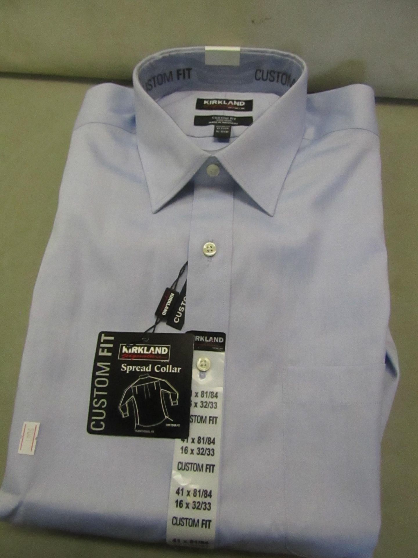 Kirkland Signature Custom Fit Non Iron Shirt Size 16 Inch Collar 32/332 New