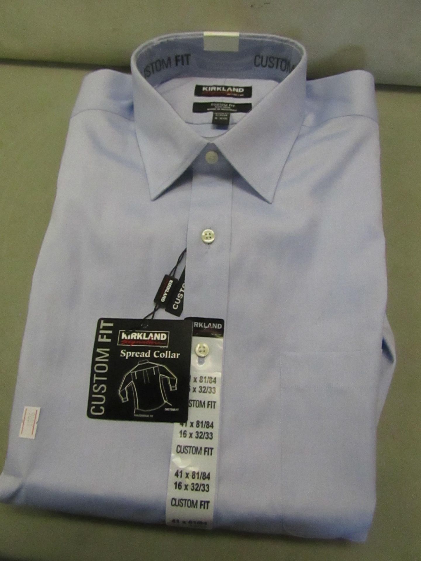 Kirkland Signature Custom Fit Non Iron Shirt Size 16 Inch Collar 32/332 New