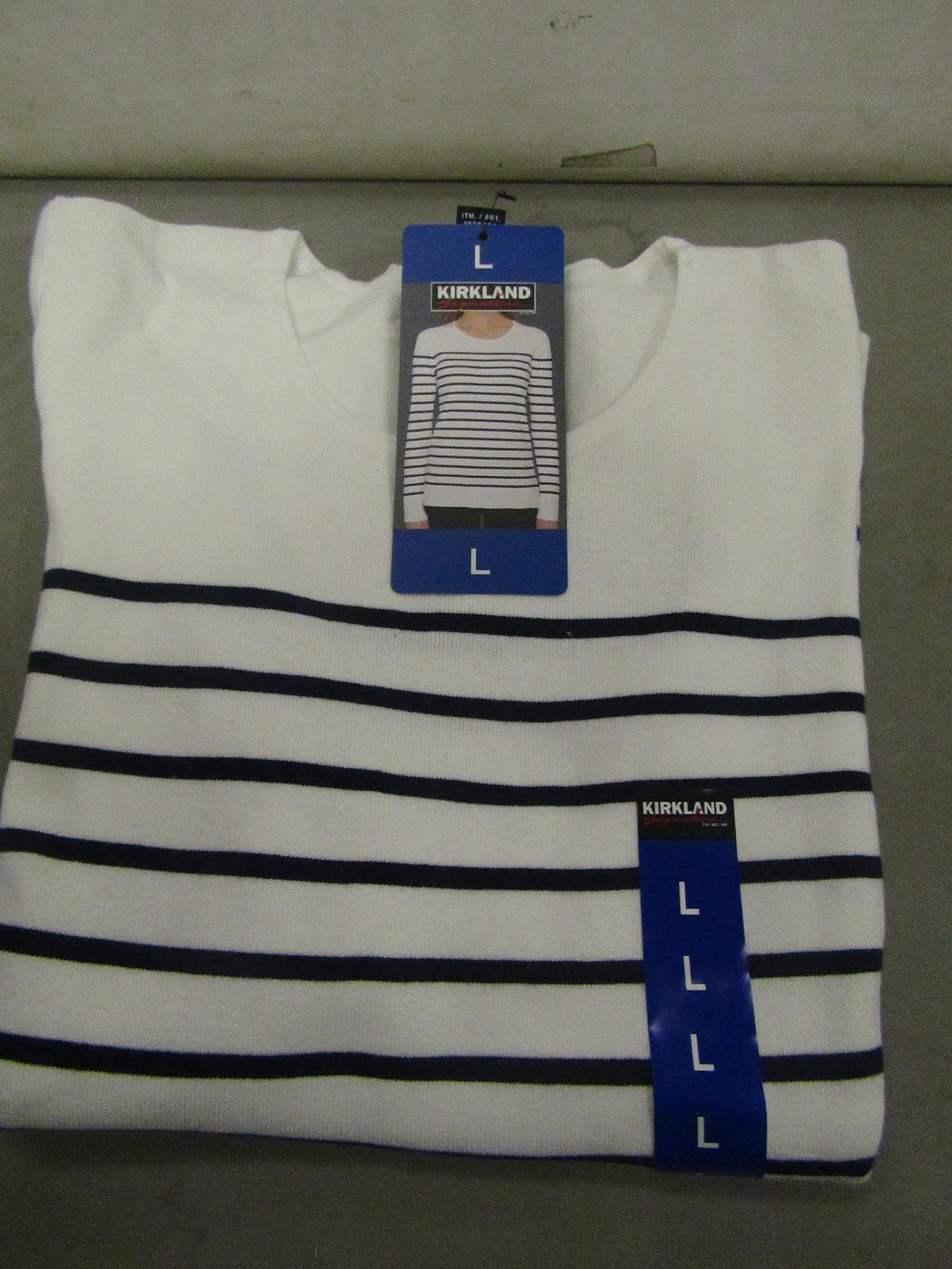 Kirkland Signature Ladies Crew Neck Sweater Cream/Navy Stripe Size L New with tags