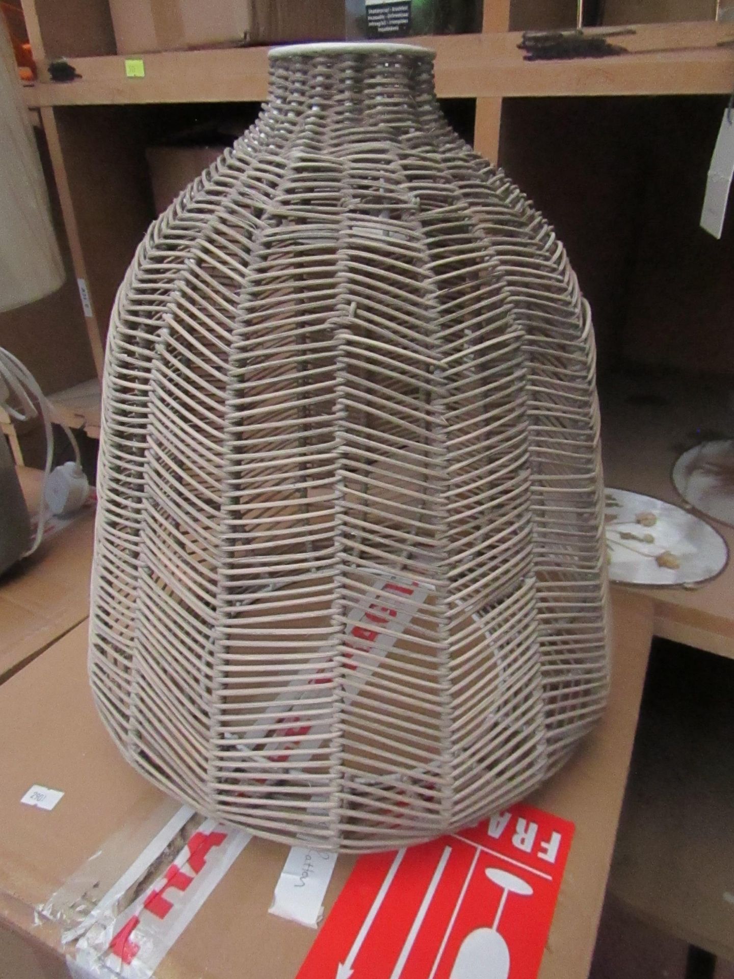 | 1X | COX & COX CHEVRON RATTAN LAMP SHADE | LOOKS IN GOOD CONDITION | RRP CIRCA £79 |