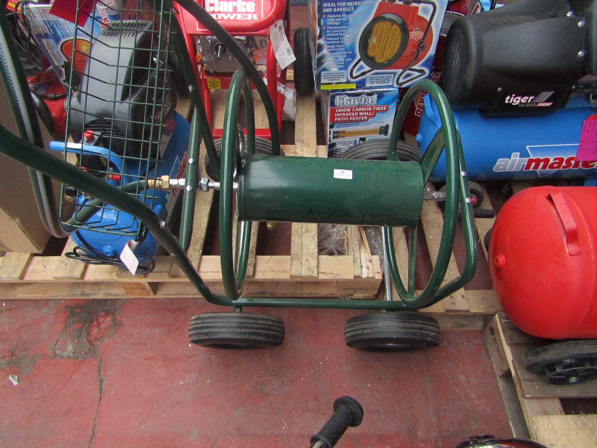 1x CL REEL TROLLY CHC90 599 This lot is a Machine Mart product which is raw and completely unchecked