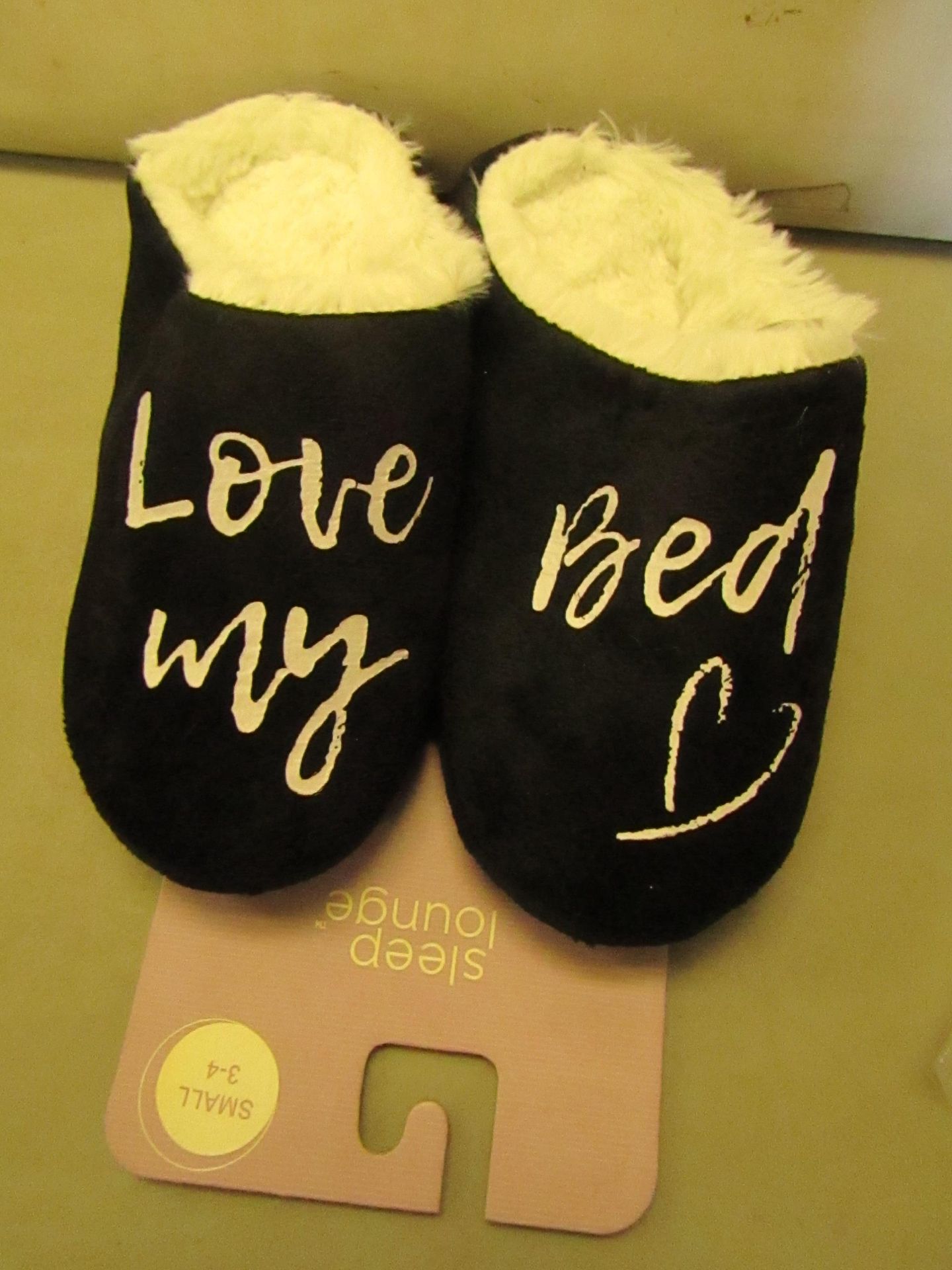 5 x Sleep Lounge Slippers Black With ( Love My Bed Slippers ) Size 3-4 New & Packaged