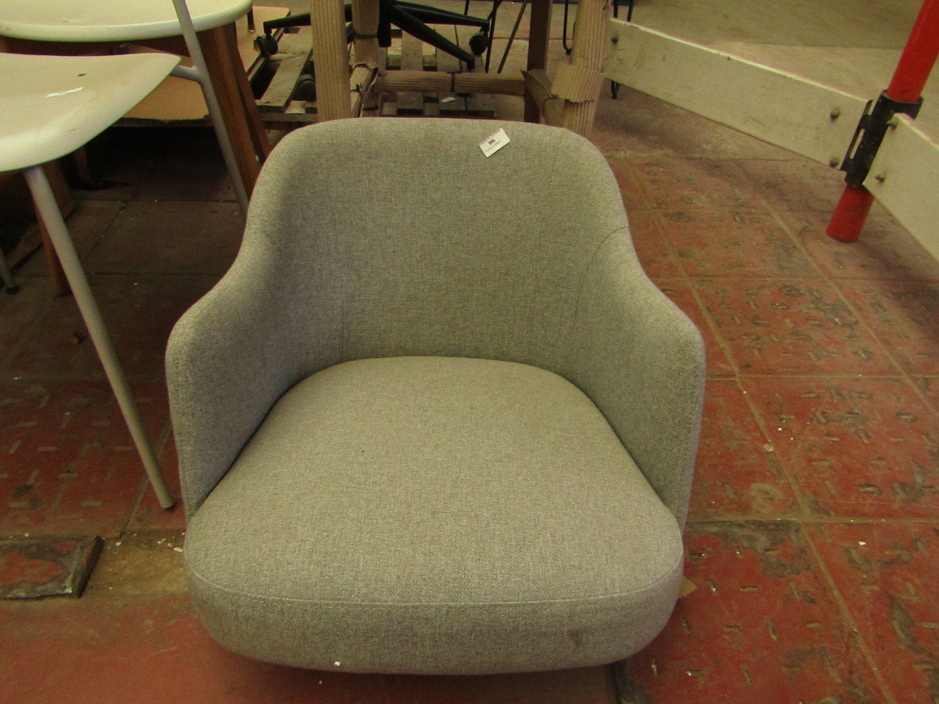 | 1X | MADE.COM EDEE CARVER DINING CHAIR, GREY GREEN WEAVE, HAS NO LEGS BUT SEEMS TO BE NO