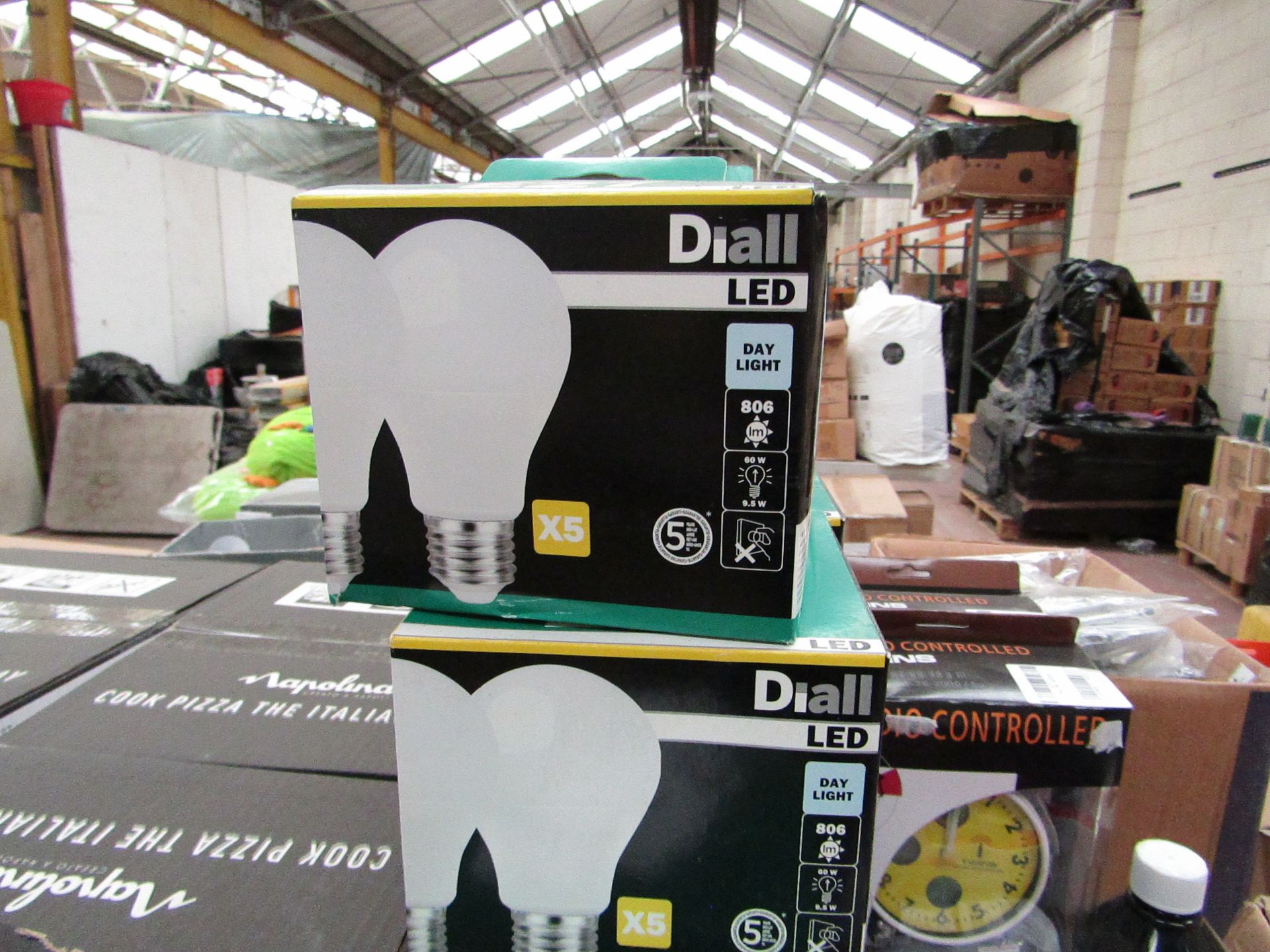 5x Diall - E27 LED Daylight Light Bulbs ( 5 Pack ) 806 Lumens - Unchecked & Boxed.