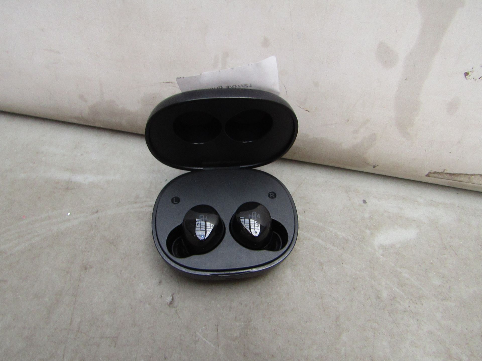 Boltune - Wireless Earbuds With Charging Case - Untested & No Packaging.