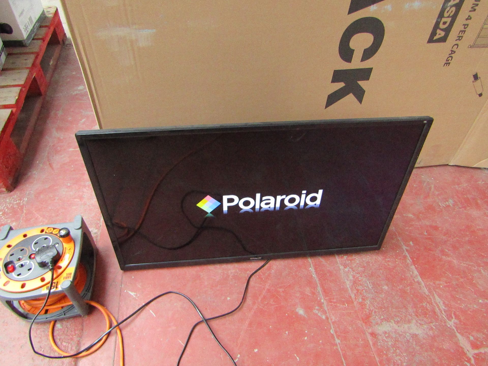 | 1x | POLAROID 32" HD READY SMART TV / DVD COMBI | POWERS ON INCLUDES REMOTE CONTROL & STAND |