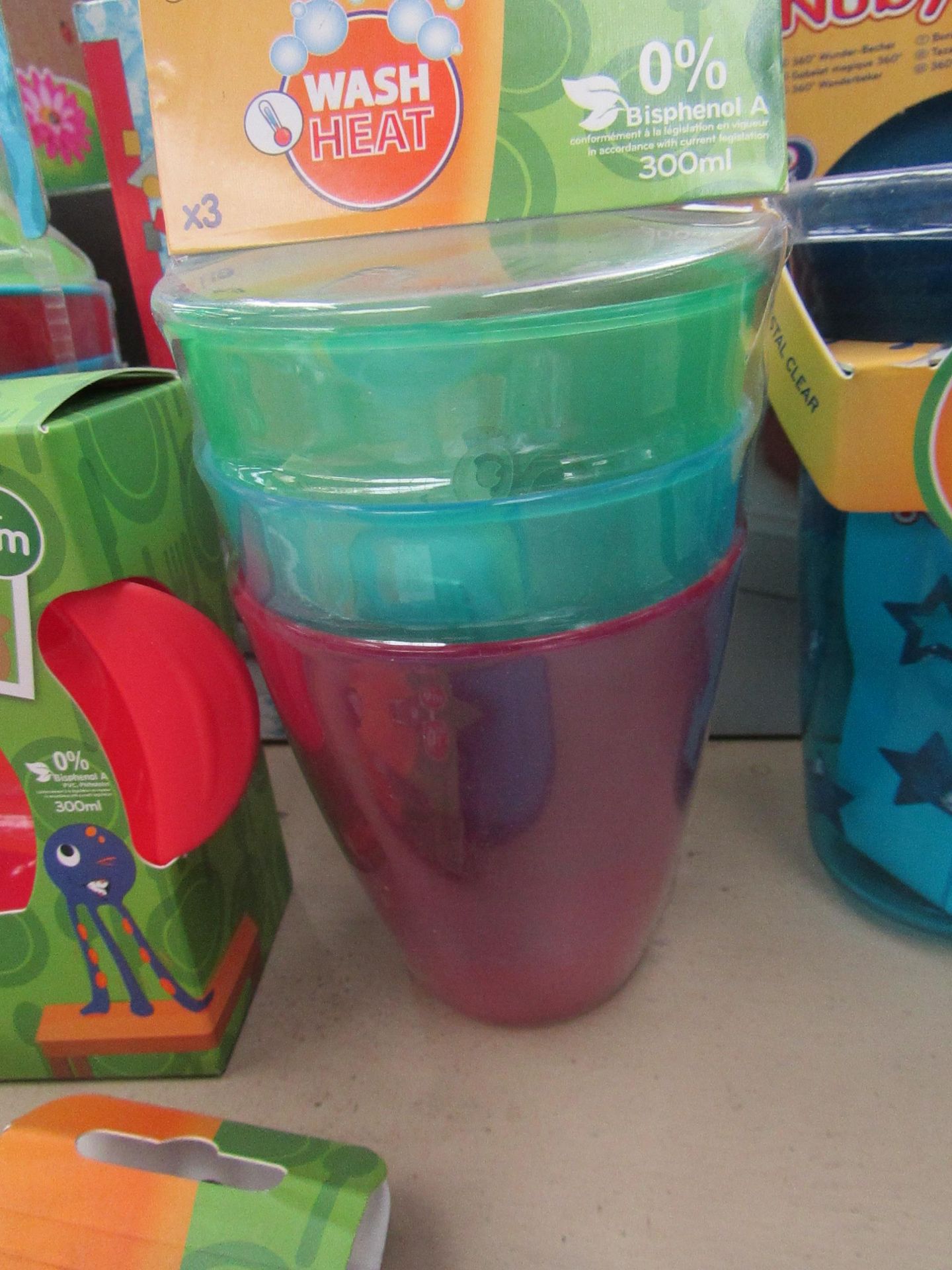 Nuby - Set Of 3 Plastic Tumbler Cups 300ml (9+M) - Unused & Packaged.