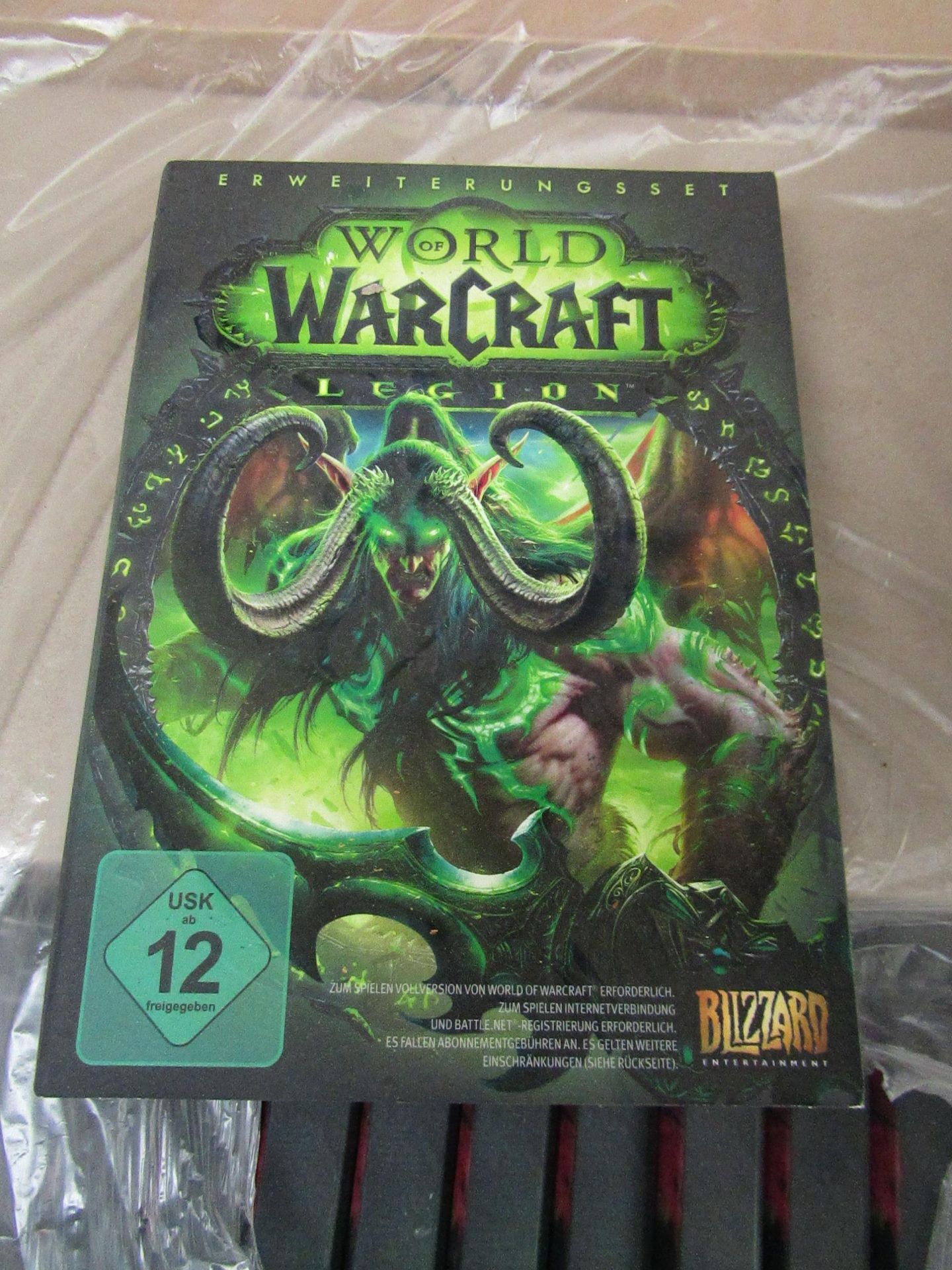 15x World of Warcraft Legion (Item is in Foreign Language, But Game May Have Option to Change