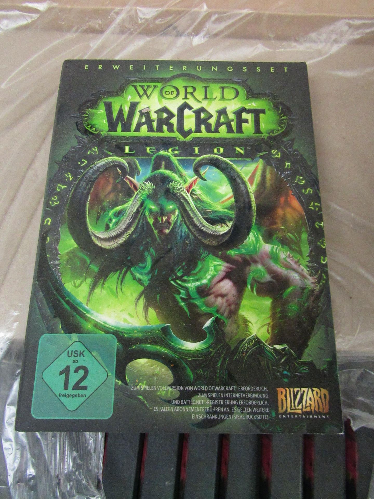 15x World of Warcraft Legion (Item is in Foreign Language, But Game May Have Option to Change