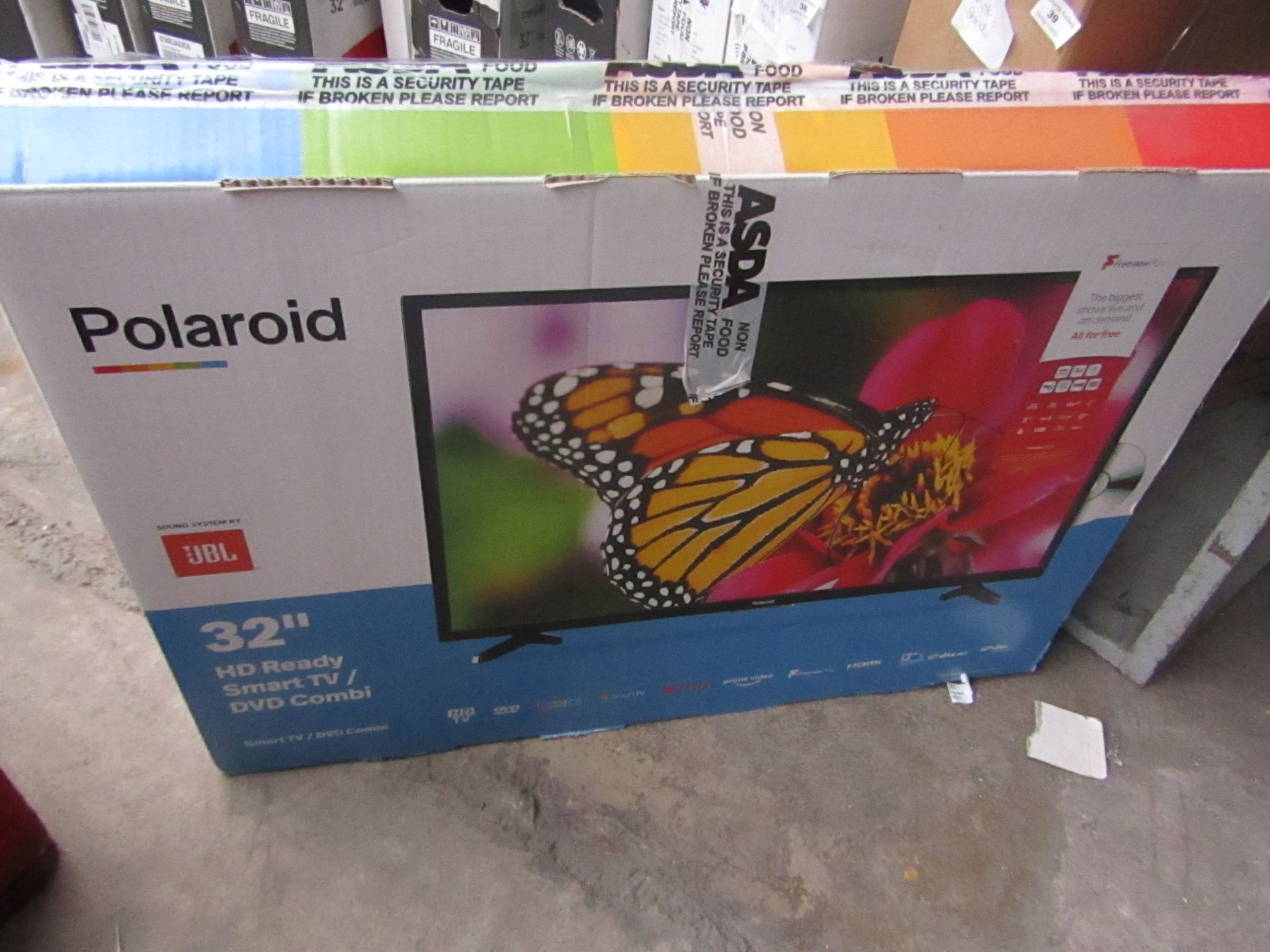 | 1x | POLAROID 32" HD READY SMART TV / DVD COMBI | POWERS ON INCLUDES REMOTE CONTROL & STAND |