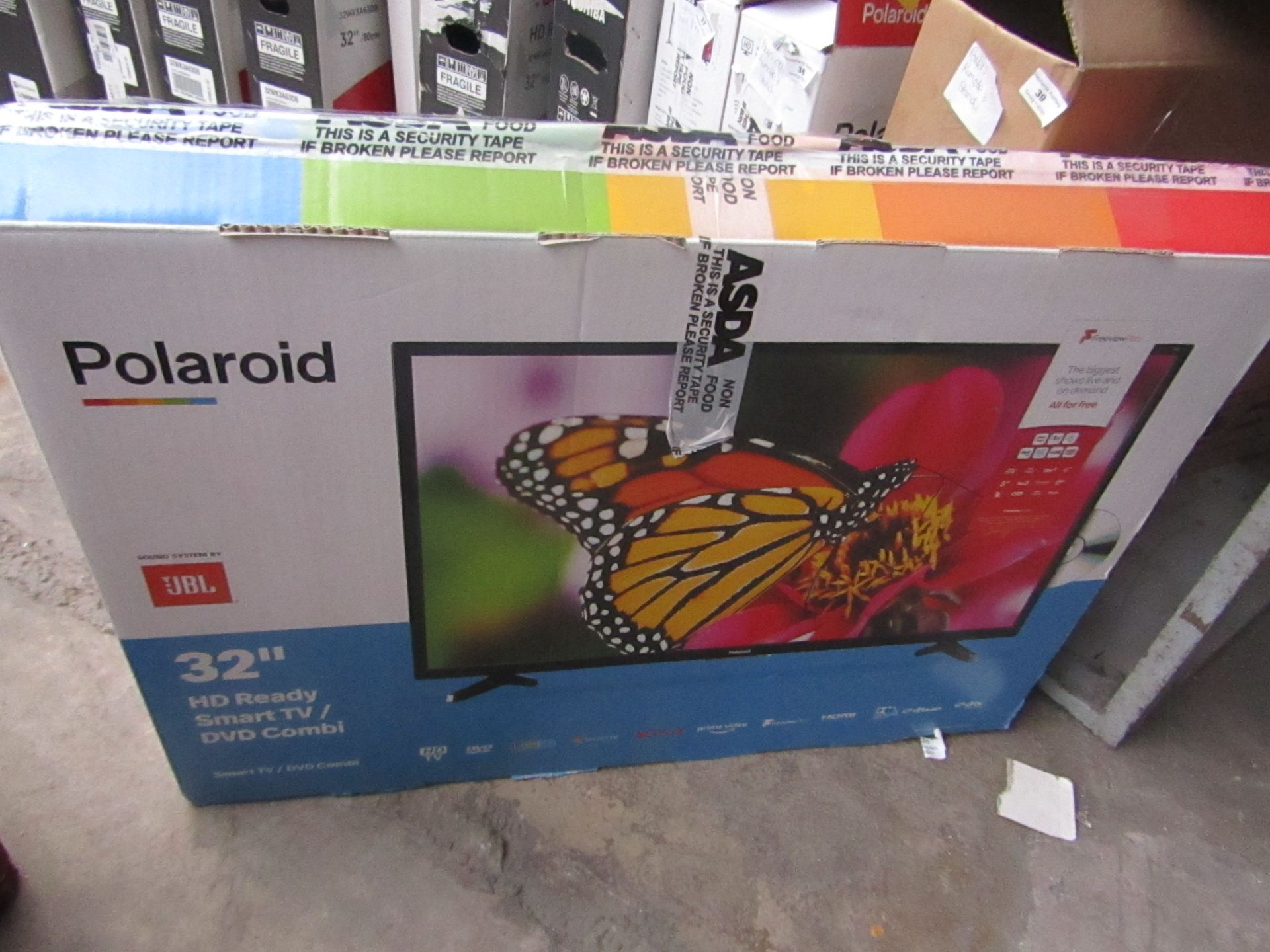 | 1x | POLAROID 32" HD READY SMART TV / DVD COMBI | POWERS ON INCLUDES REMOTE CONTROL & STAND |