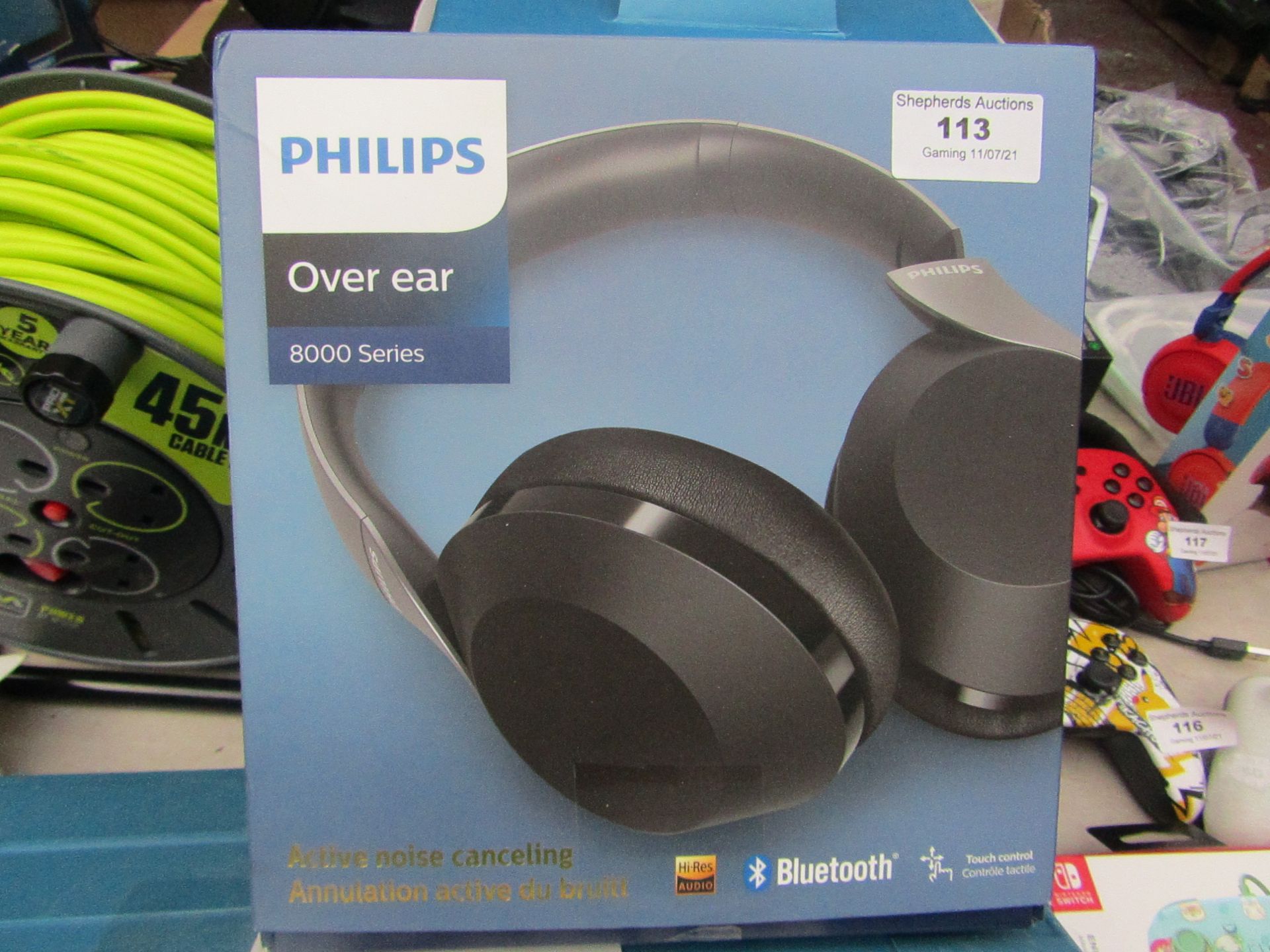 Phillips Over Ear 8000 Series Wireless headphones - Tested Working & Boxed - RRP £100