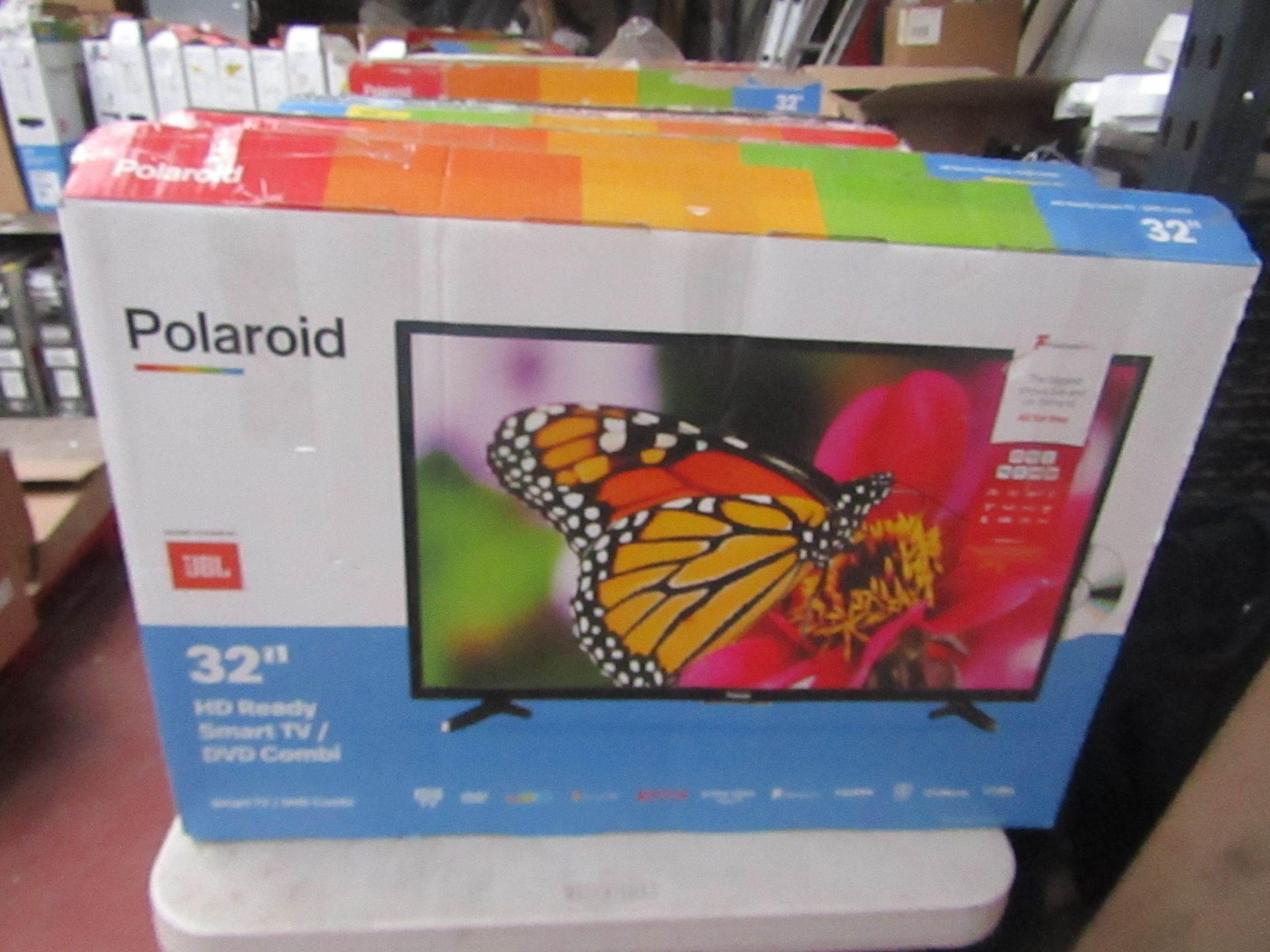 | 1x | POLAROID 32" HD READY SMART TV / DVD COMBI | POWERS ON INCLUDES REMOTE CONTROL & STAND |