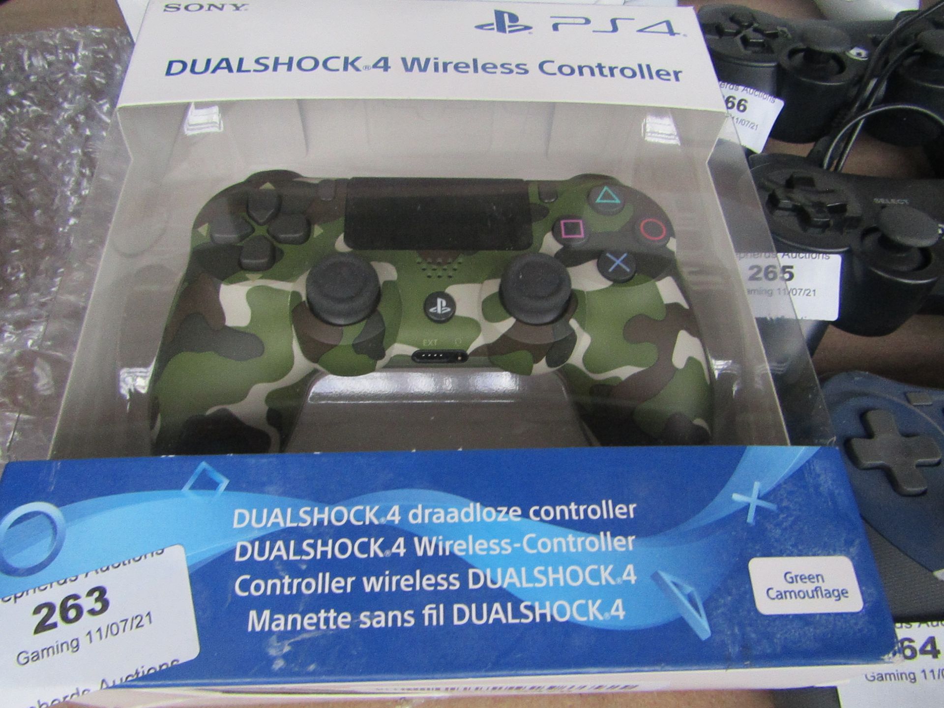 PS4 Dual Shock Wireless controller, uncehecked and boxed