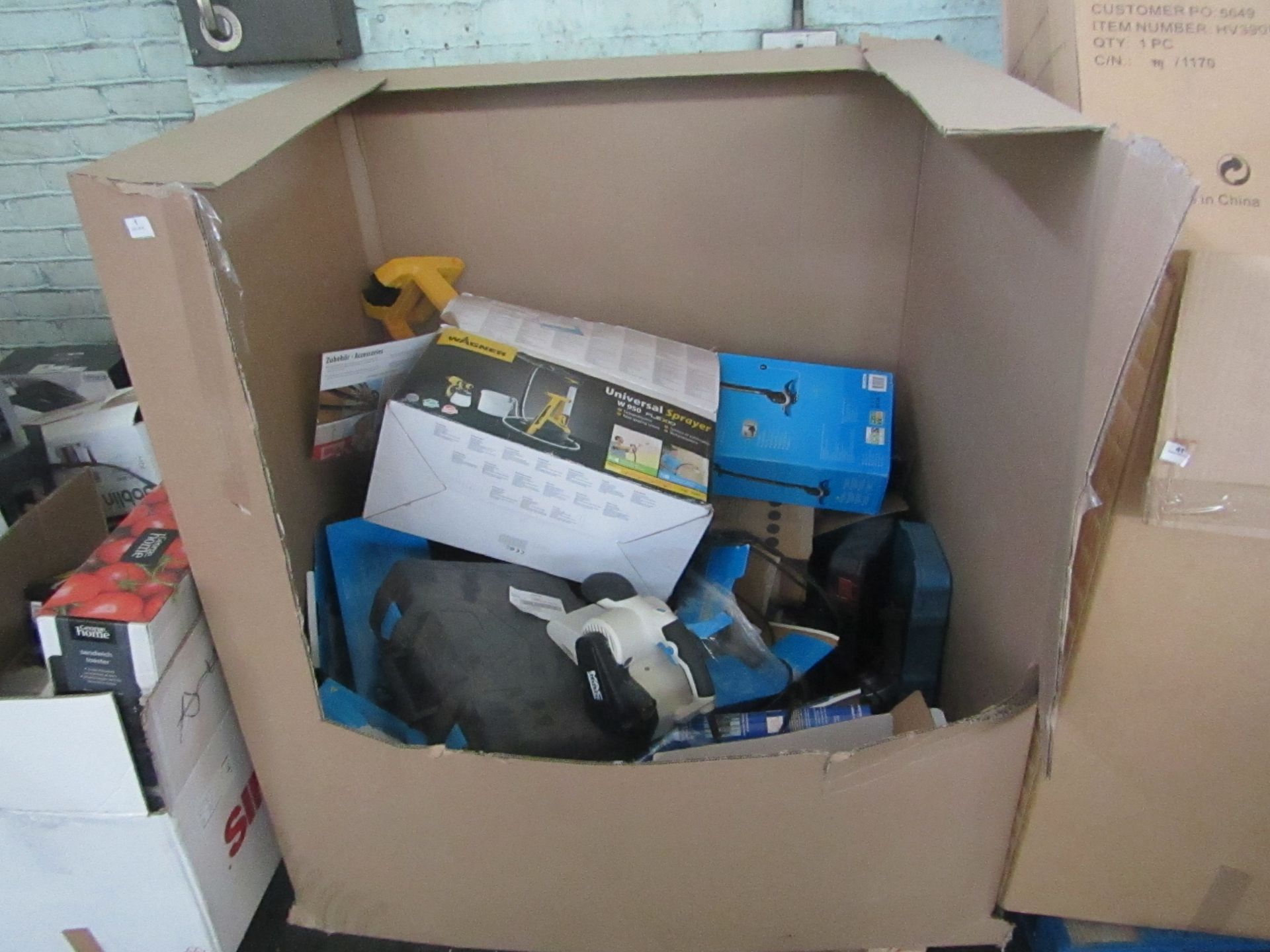 1x Pallet containing approx 10-15 items, including garden tools, power tools & more