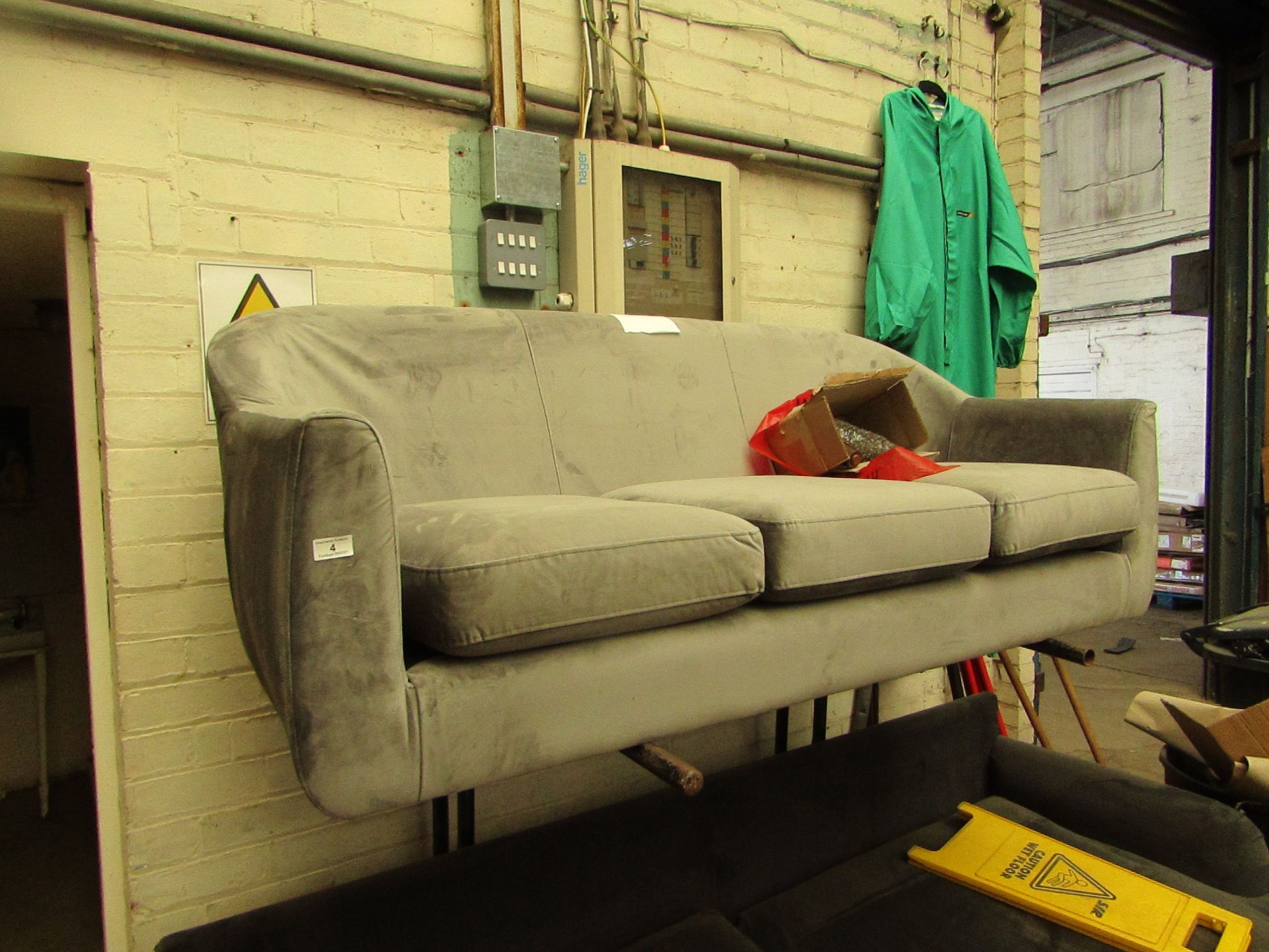 1 x Made.com Custom MADE Tubby 3 Seater Sofa Steel Grey Velvet with Dark Wood Legs RRP ¶œ449 SKU