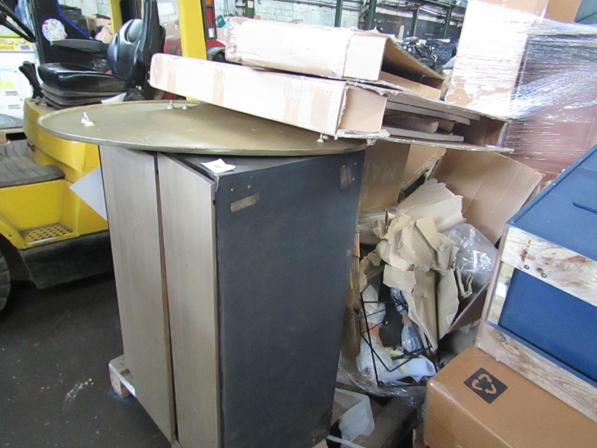 | 1X | PALLET OF FAULTY / MISSING PARTS / DAMAGED CUSTOMER RETURNS MADE.COM STOCK UNMANIFESTED |