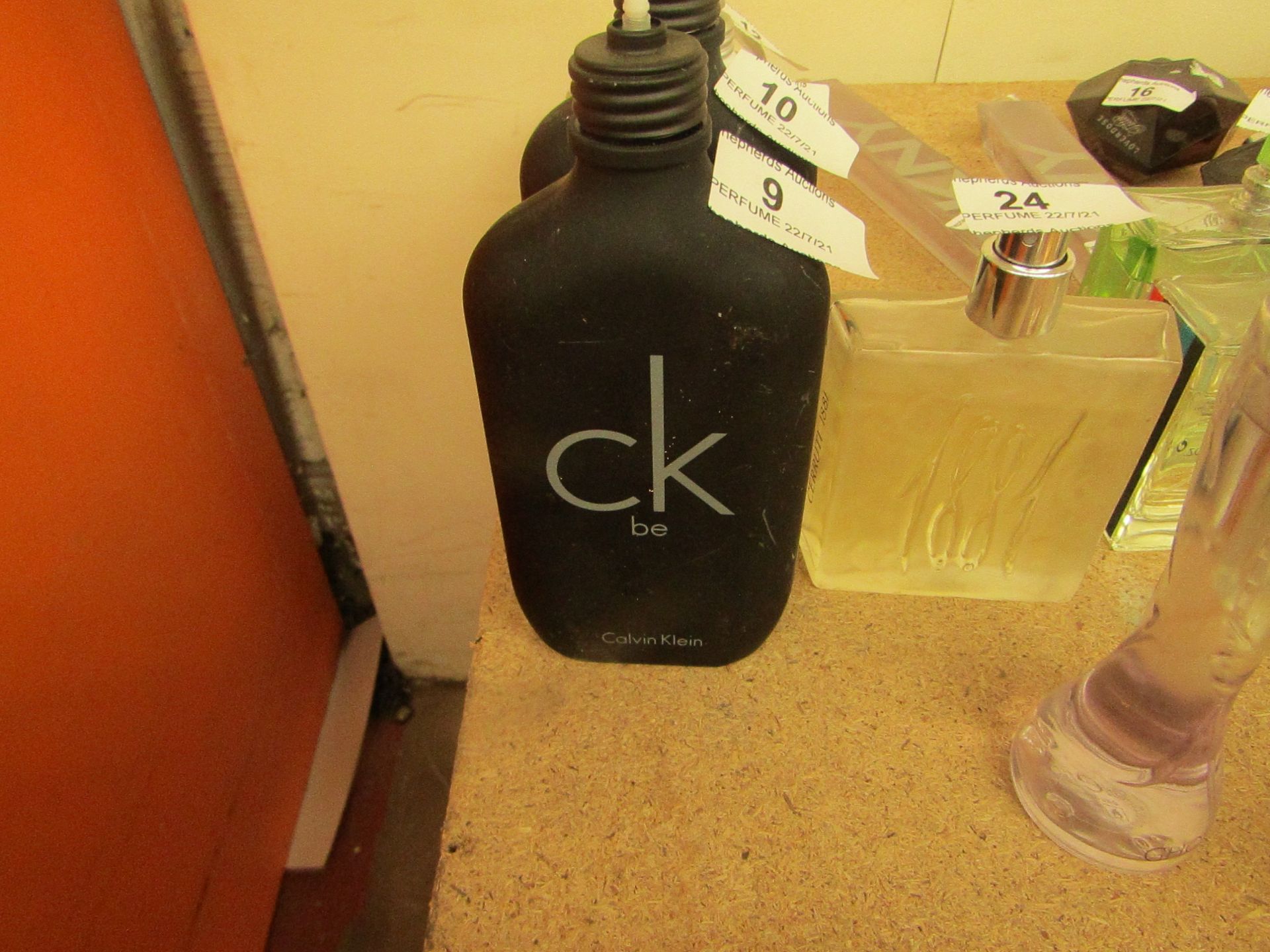 Calvin Klein Be 200nml. Missing the spray Cap.70% Full. RRP £42