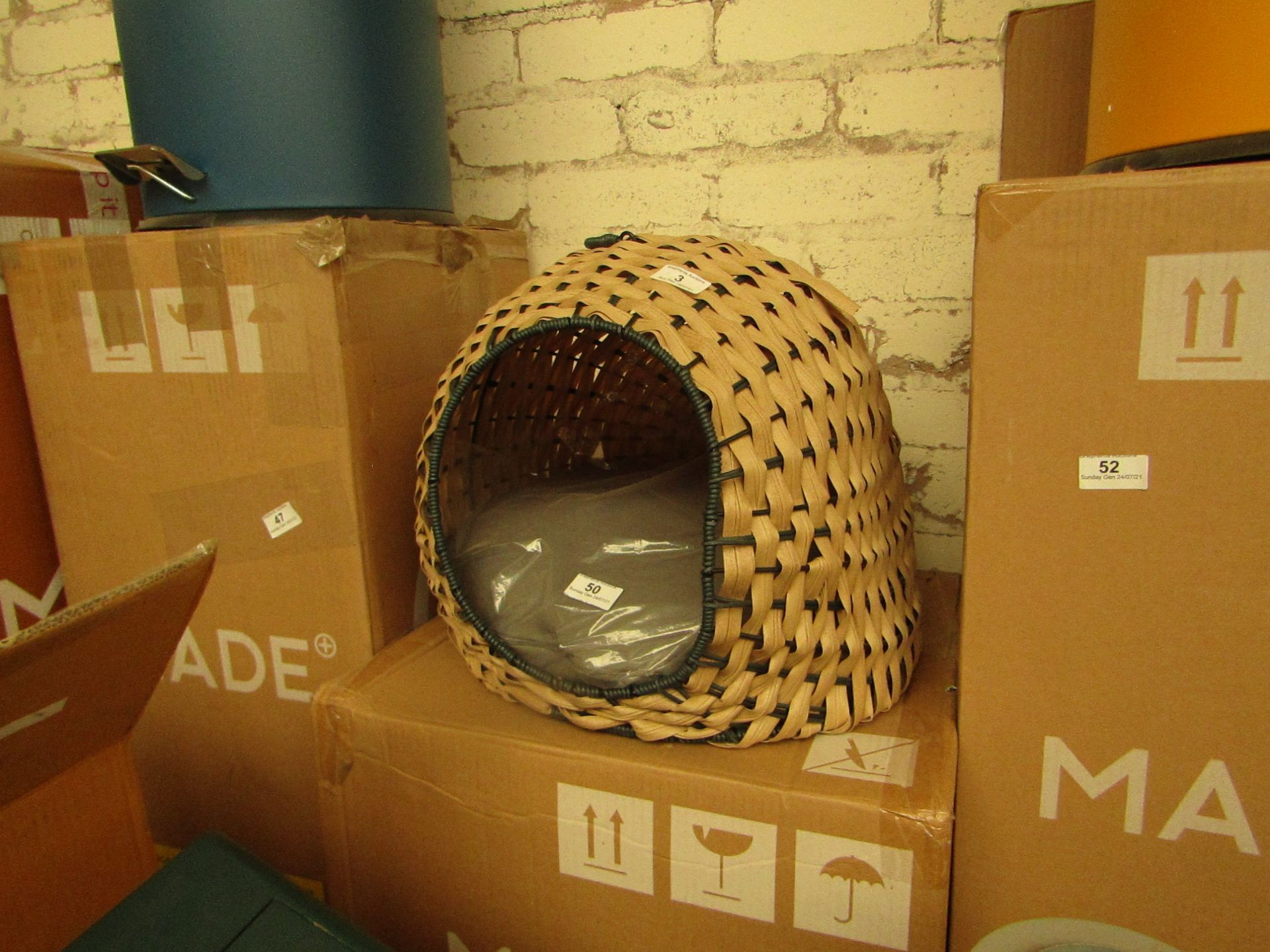 | 1X | MADE.COM OLI WOVEN CAT HOUSE | NATURAL | UNCHECKED & BOXED | RRP £45 |