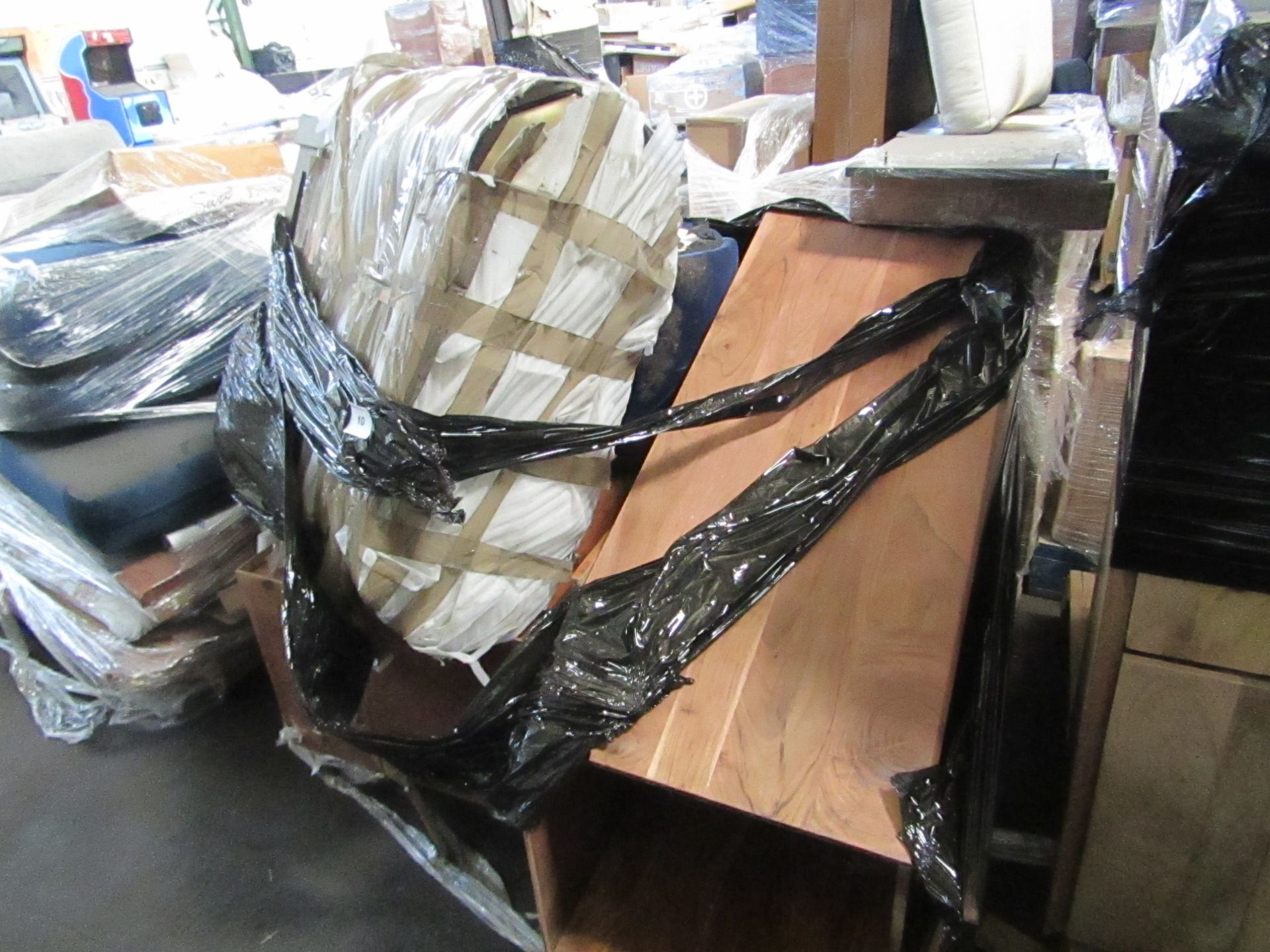 | 1X | PALLET OF FAULTY / MISSING PARTS / DAMAGED CUSTOMER RETURNS SWOON STOCK UNMANIFESTED | PALLET