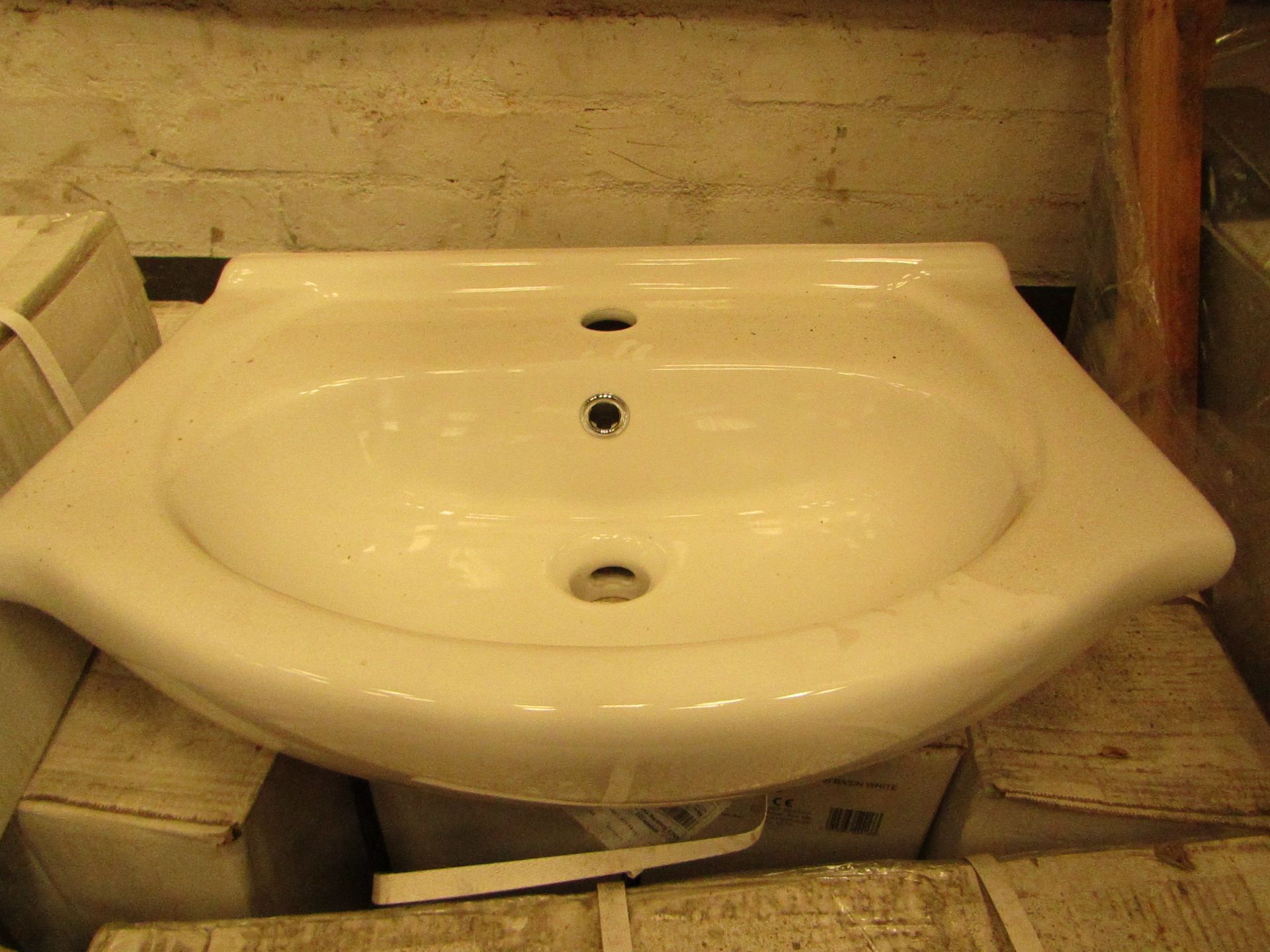 2x 550mm 1TH vanity slab basin in white, new and boxed.