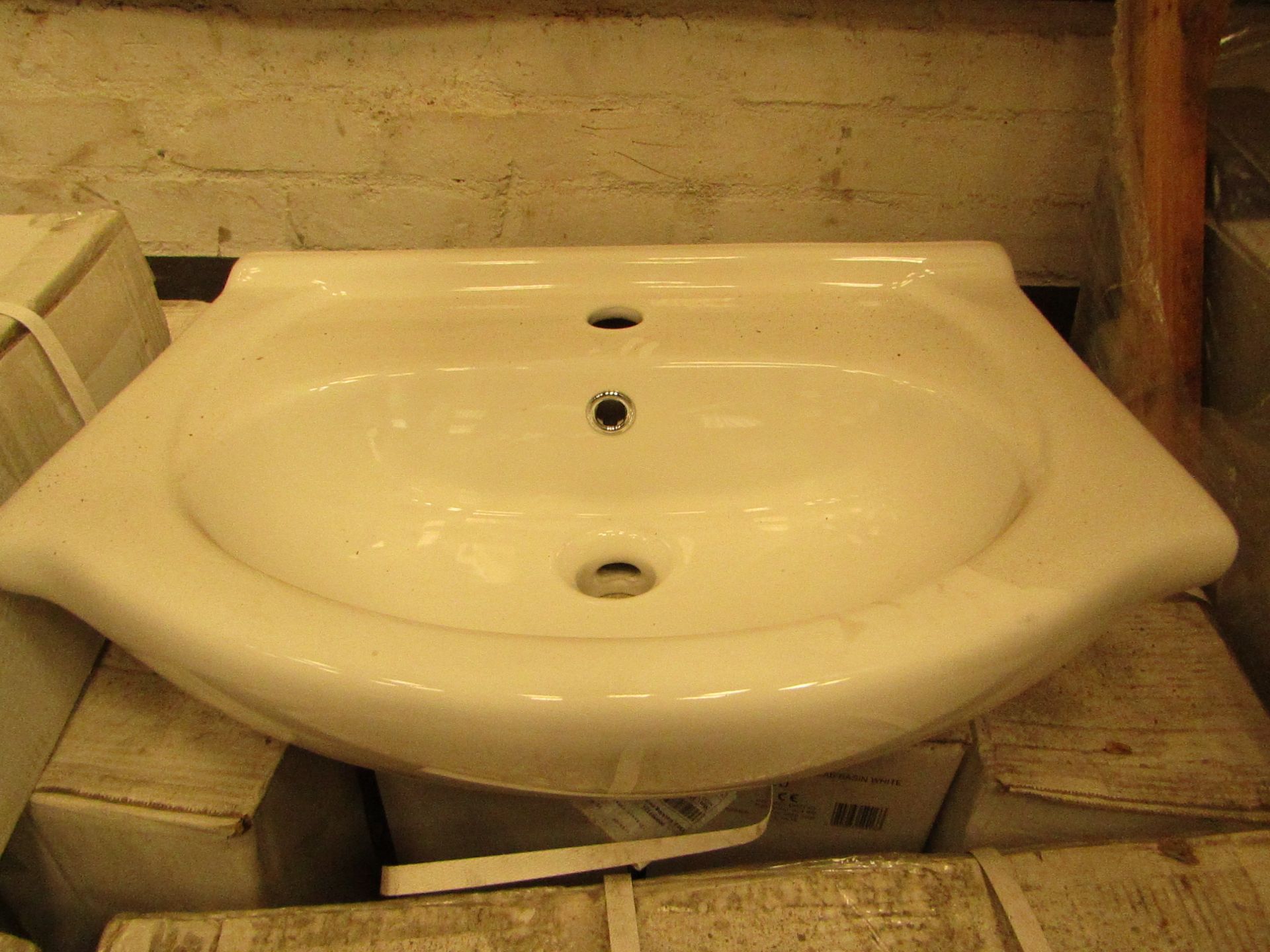2x 550mm 1TH vanity slab basin in white, new and boxed.