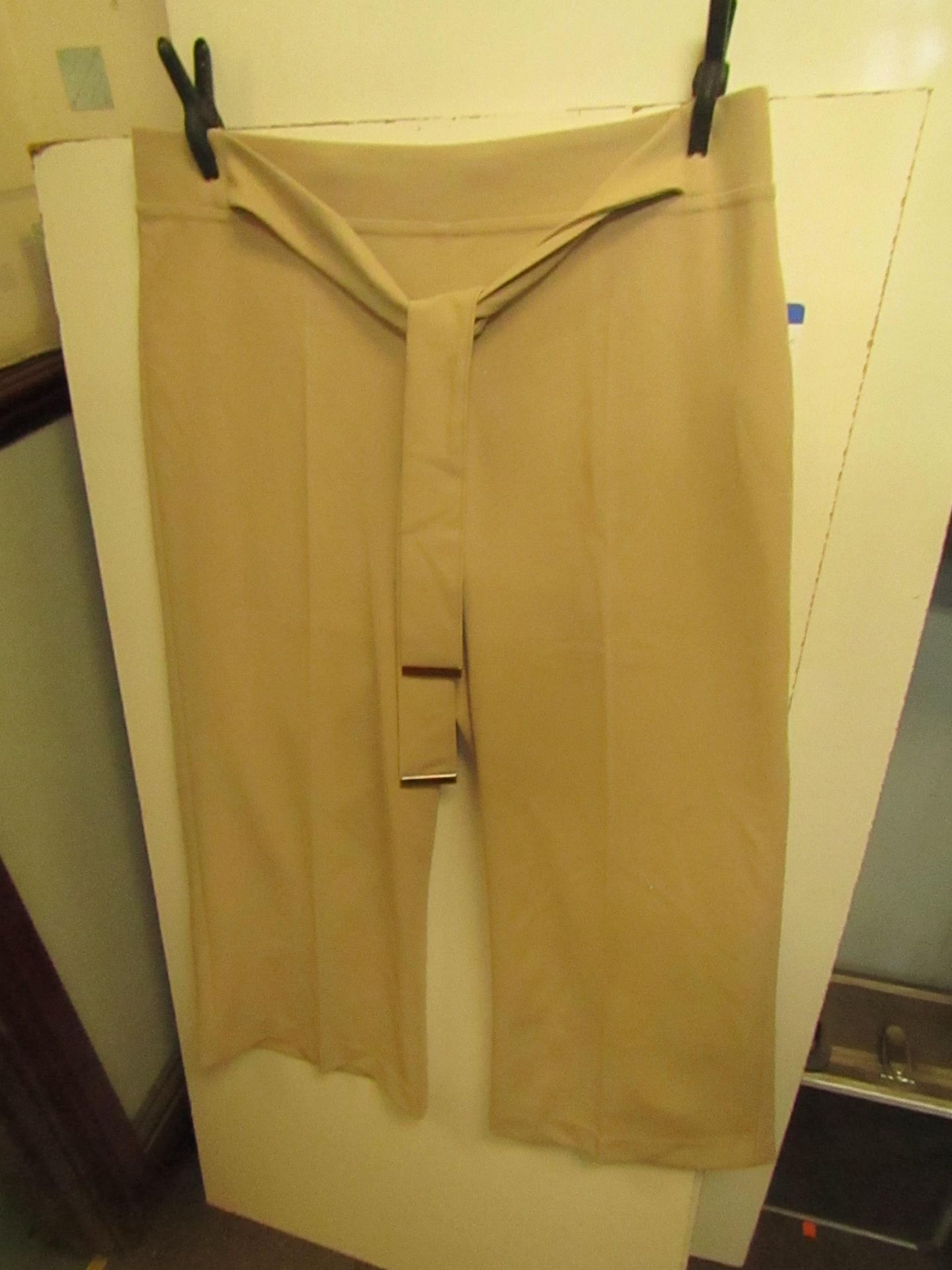 Andrew Marc Ladies 3/4 Length Pants Latte Colour Size L New With Tags