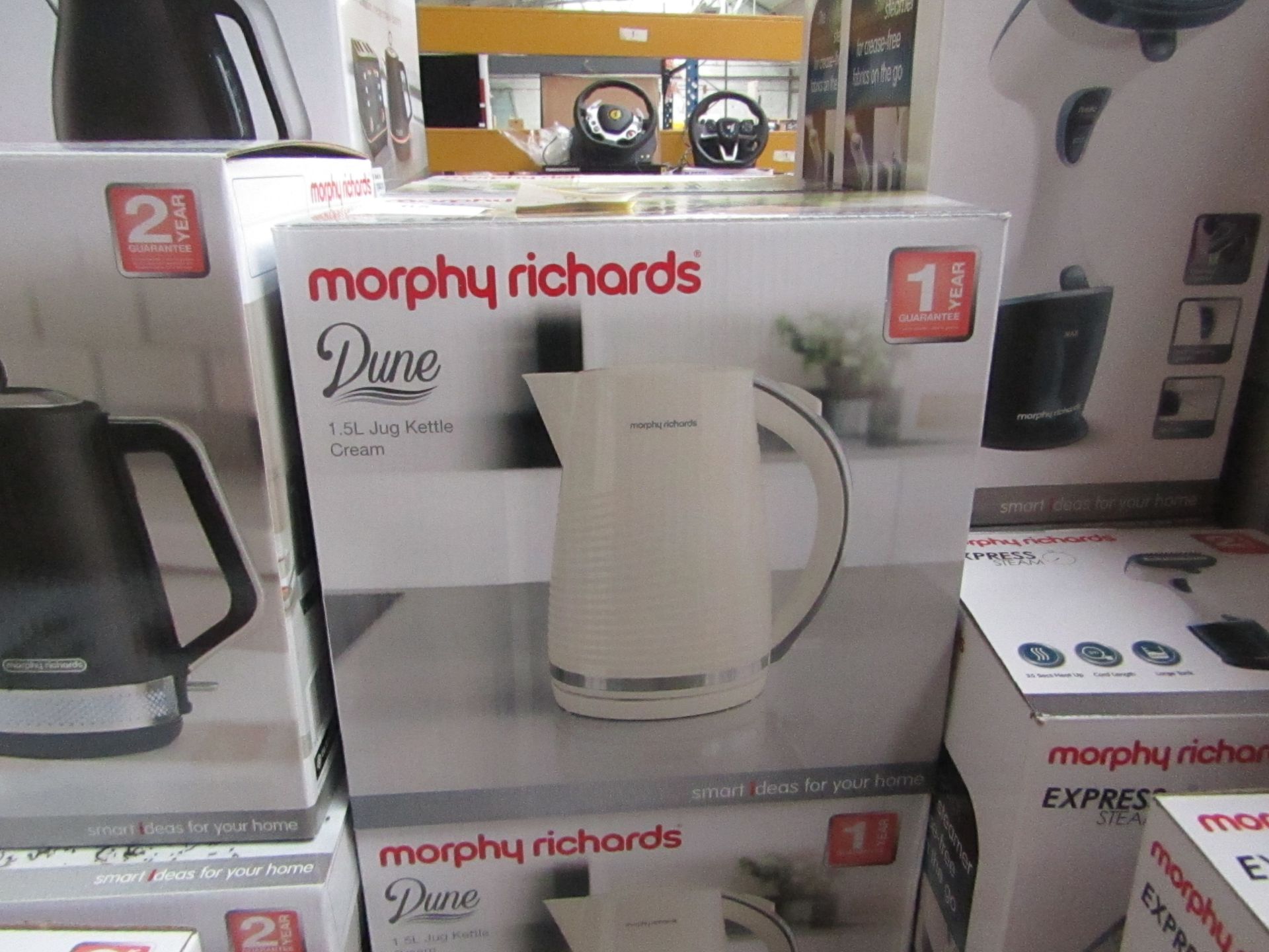 Morphy Richards Dune 1.7L white kettle, brand new and boxed. RRP £32.99