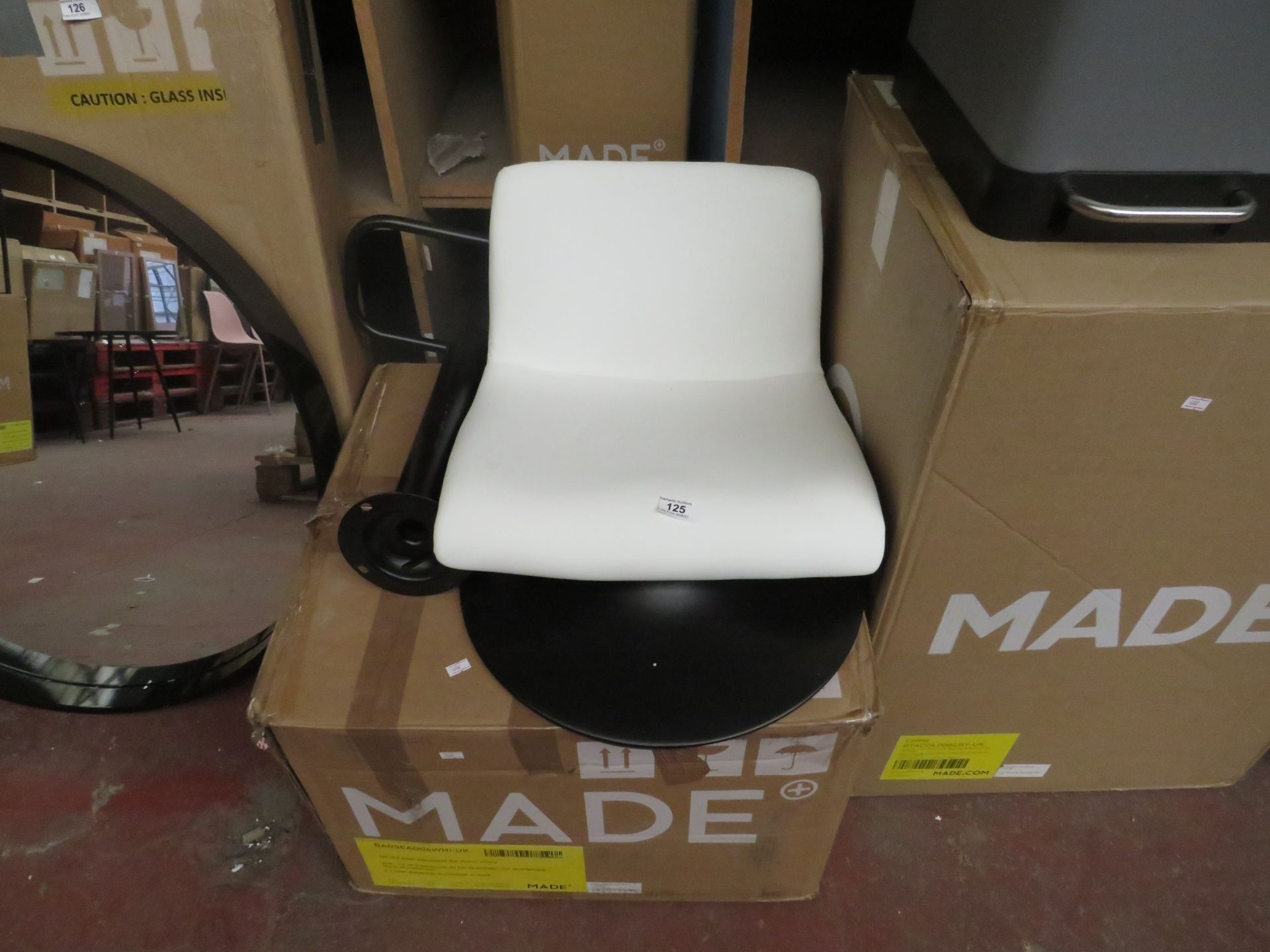 | 1X | MADE.COM SET OF 2 SEAN ADJUSTABLE BAR STOOLS WHITE | LOOKS UNUSED ( NO GUARANTEE ) RRP £