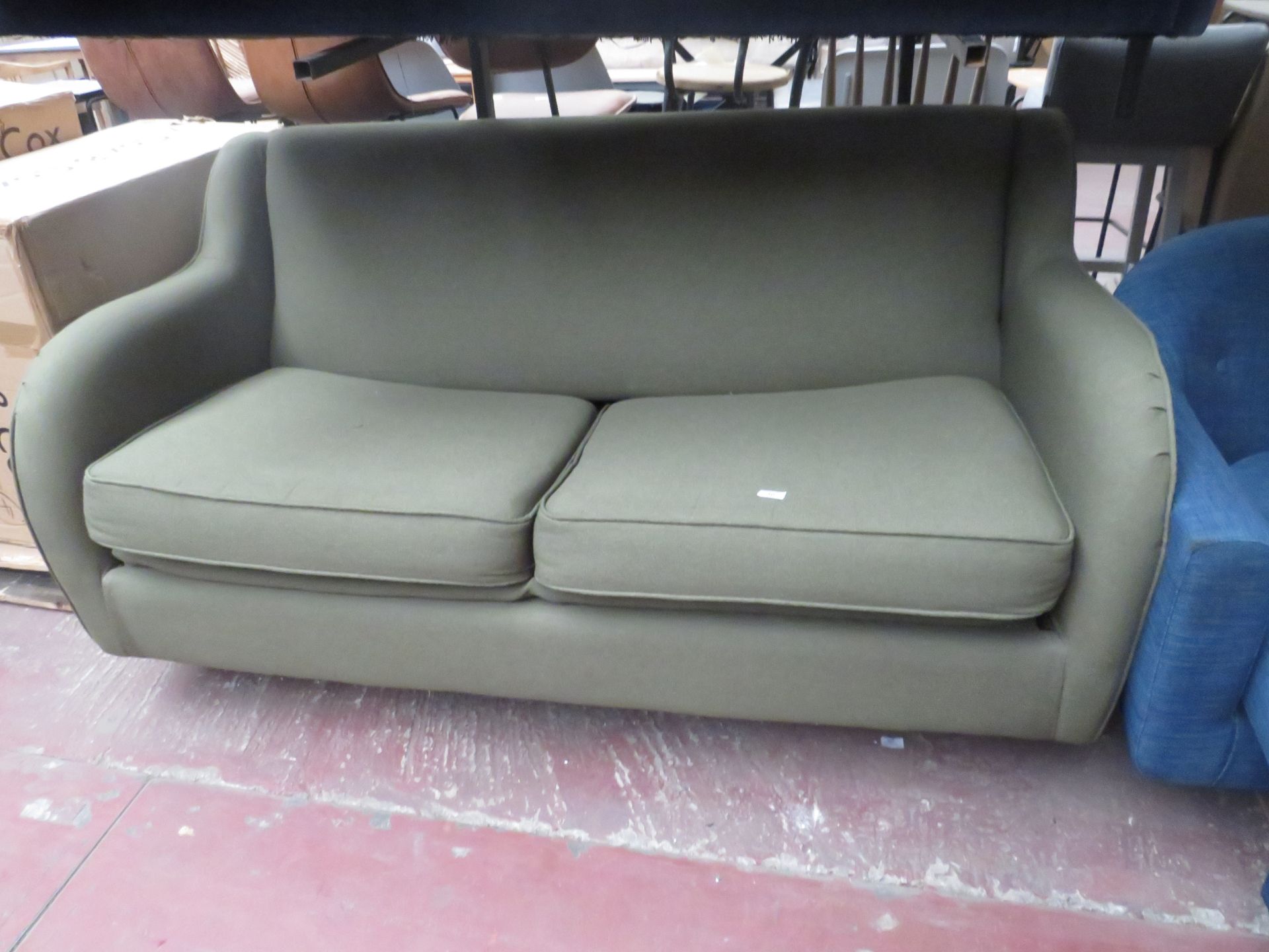 | 1X | MADE.COM GREEN FABRIC 2 SEATER SOFA | HAS NO FEET AND SOFA BED PART IS UNCHECKED AND