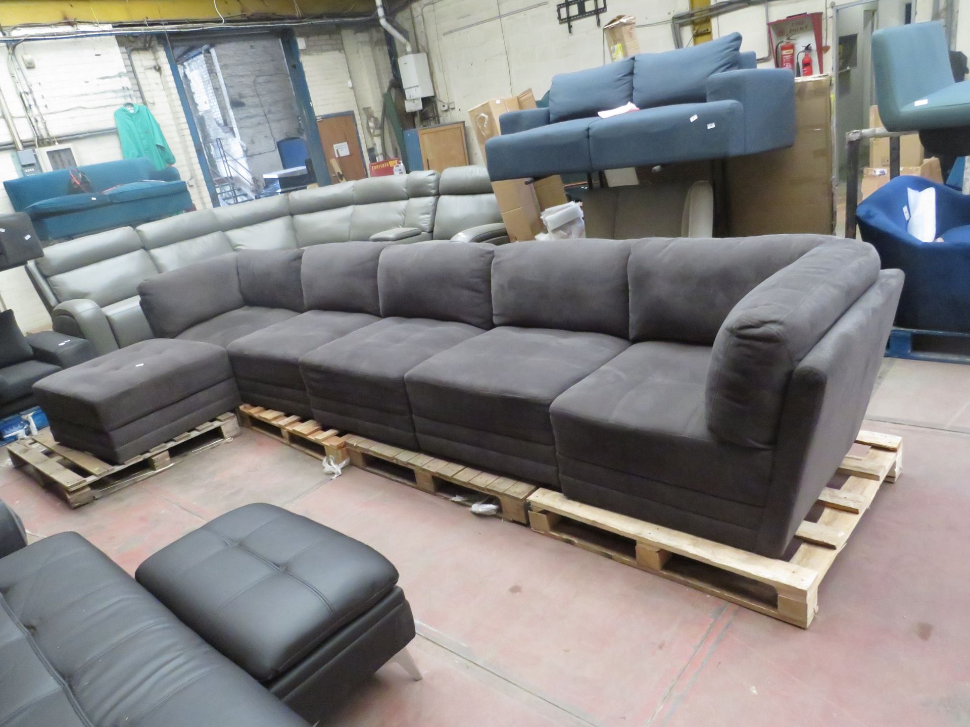 MSTAR 6 piece modular sofa set, no major damage.