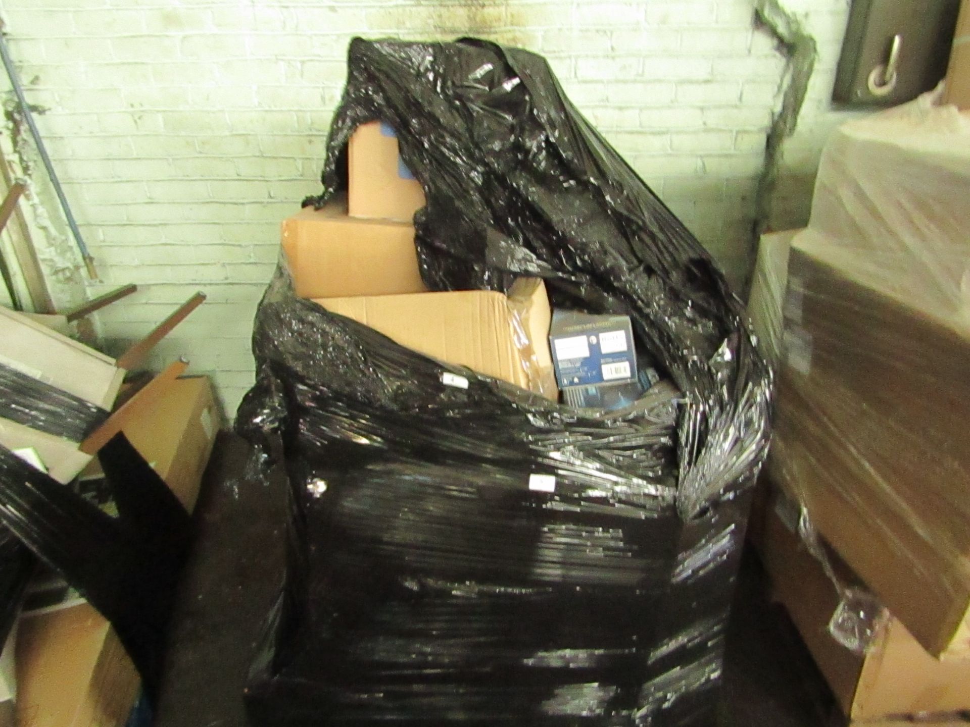 | 1X | PALLET OF RAW CUSTOMER ELECTRICAL RETURNS FROMA LARGE ONLINE RETAILER | UNCHECKED RETURNS |