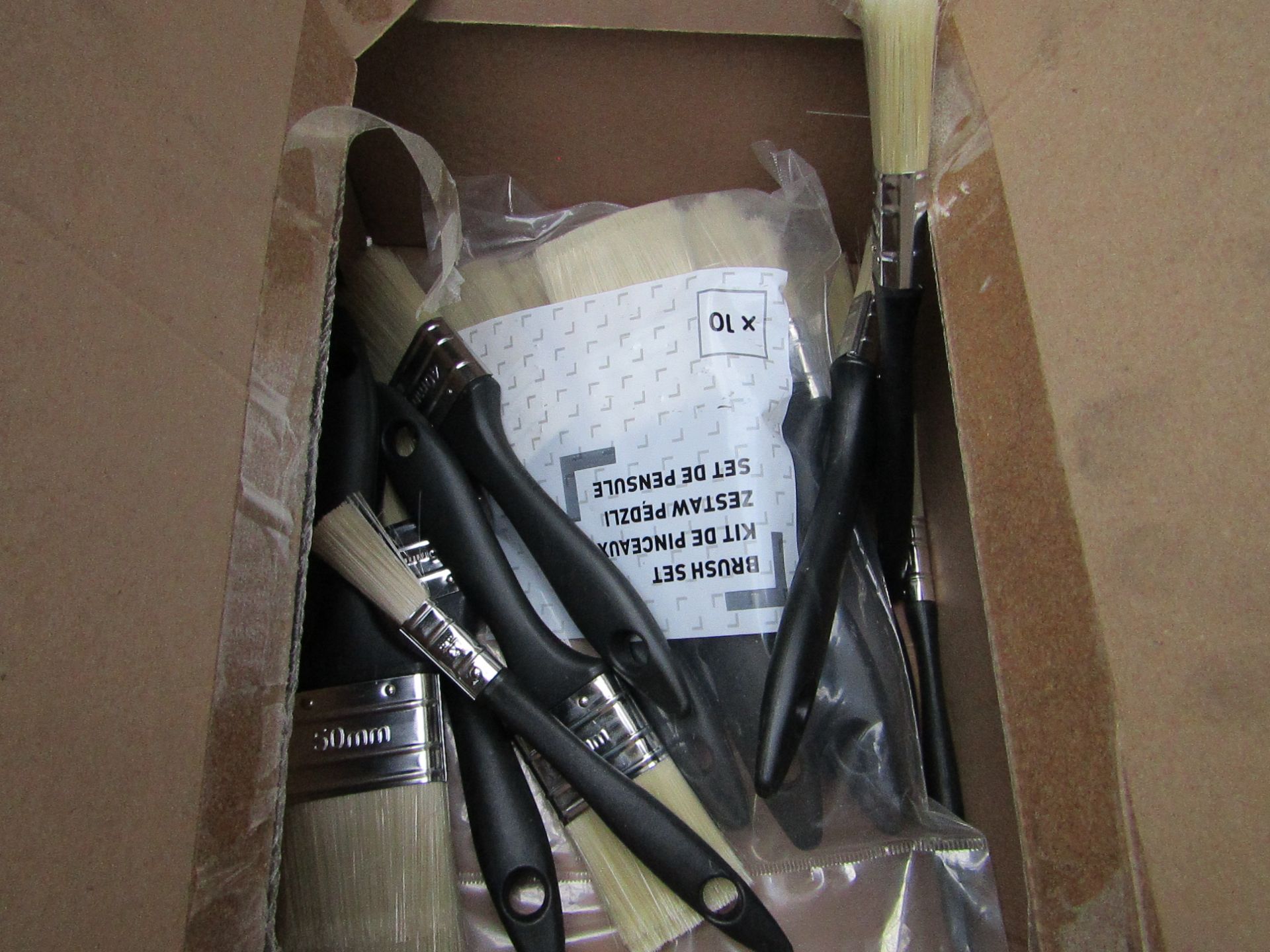 Box Containing 20 Paint Brushes - Unused & Packaged.