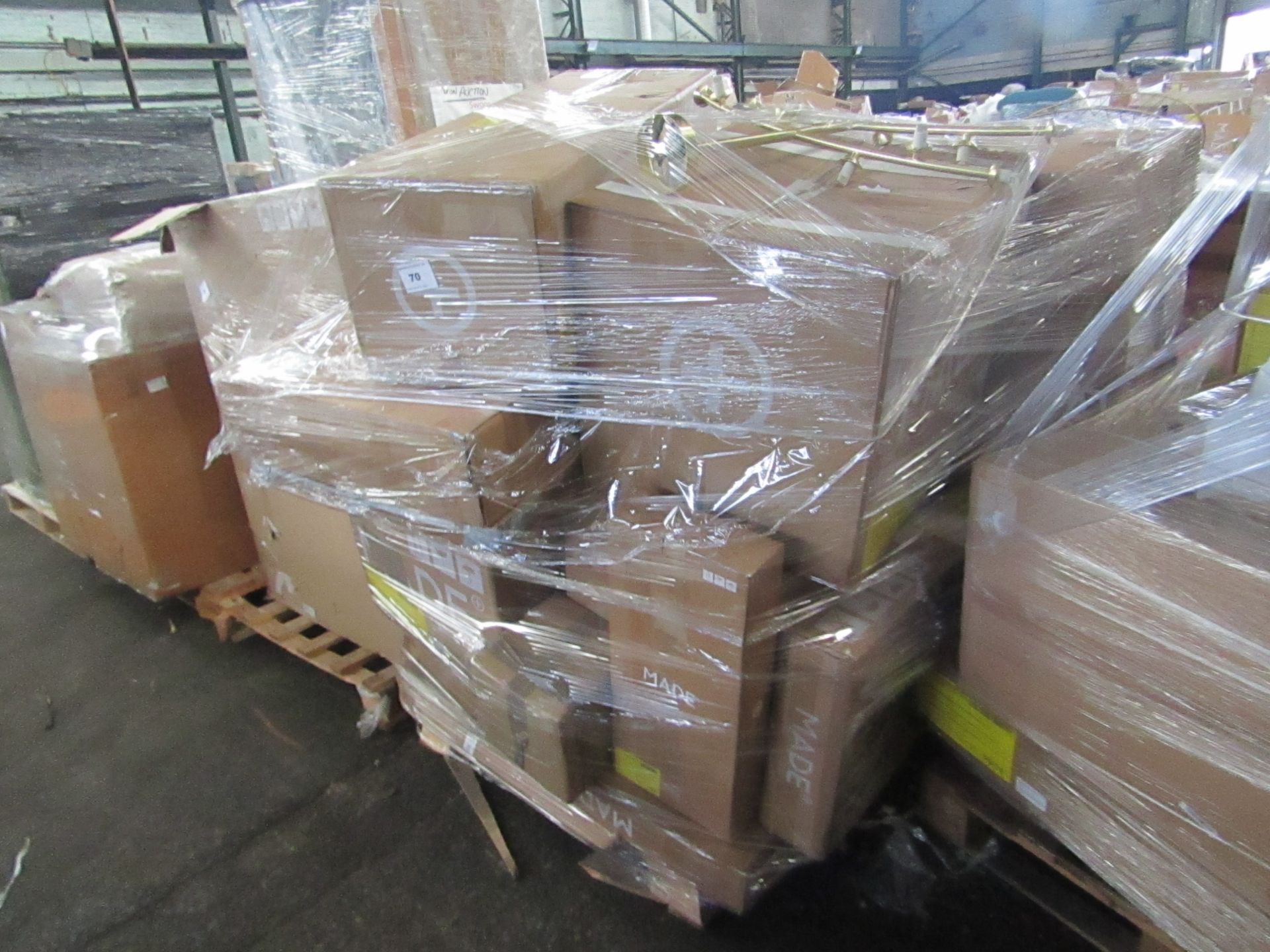 Mixed pallet of Made.com customer returns to include 21 items of stock with a total RRP of