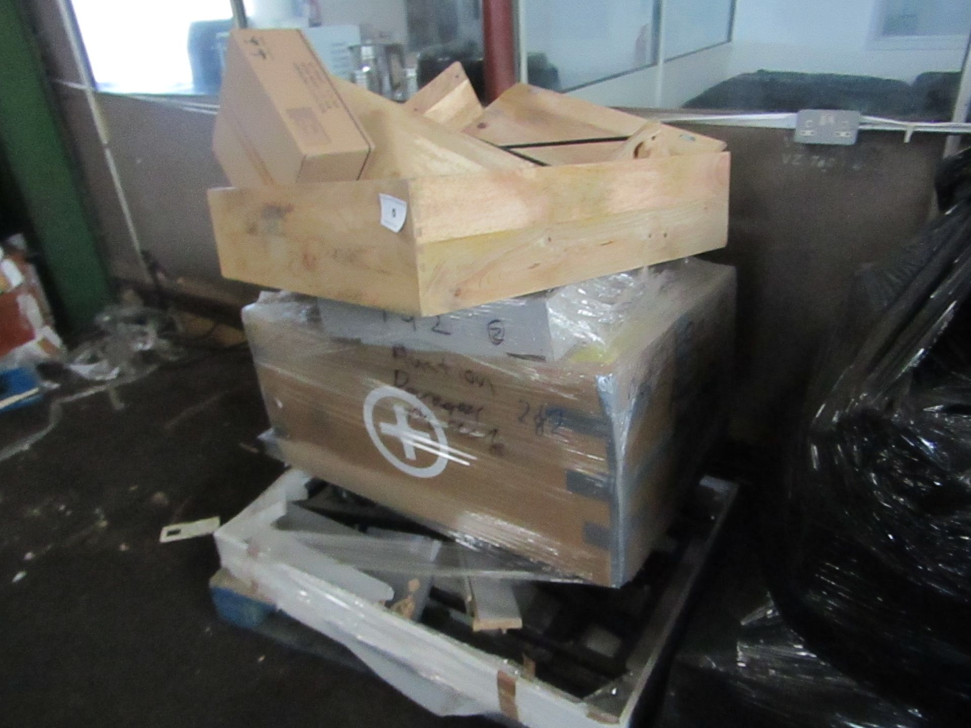 | 1X | PALLET OF FAULTY / MISSING PARTS / DAMAGED CUSTOMER RETURNS MADE.COM STOCK UNMANIFESTED |