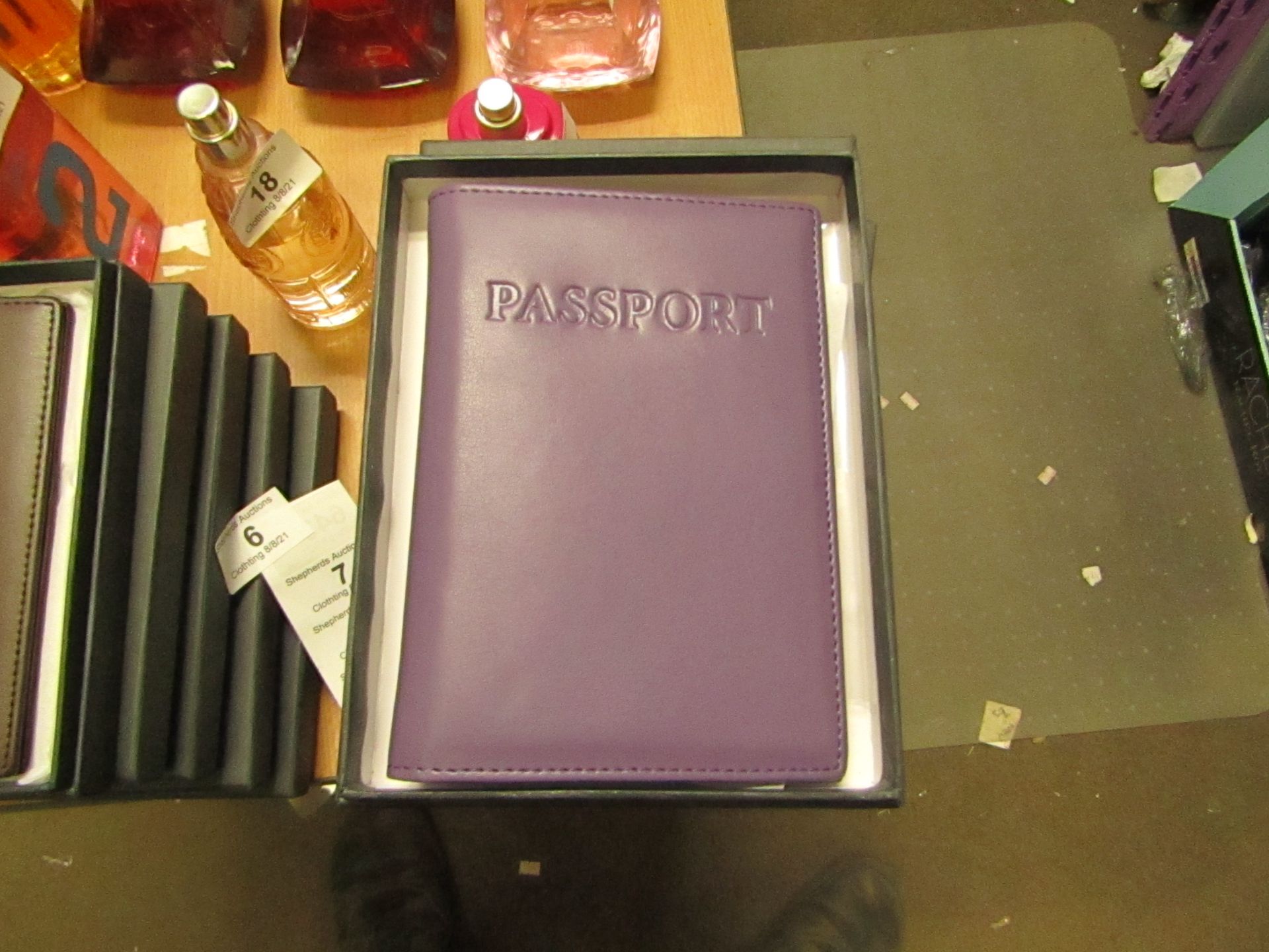 1 x Boca Purple Leather Passport Organiser with RFID Blocking to Prevent Card Cloning New & Boxed