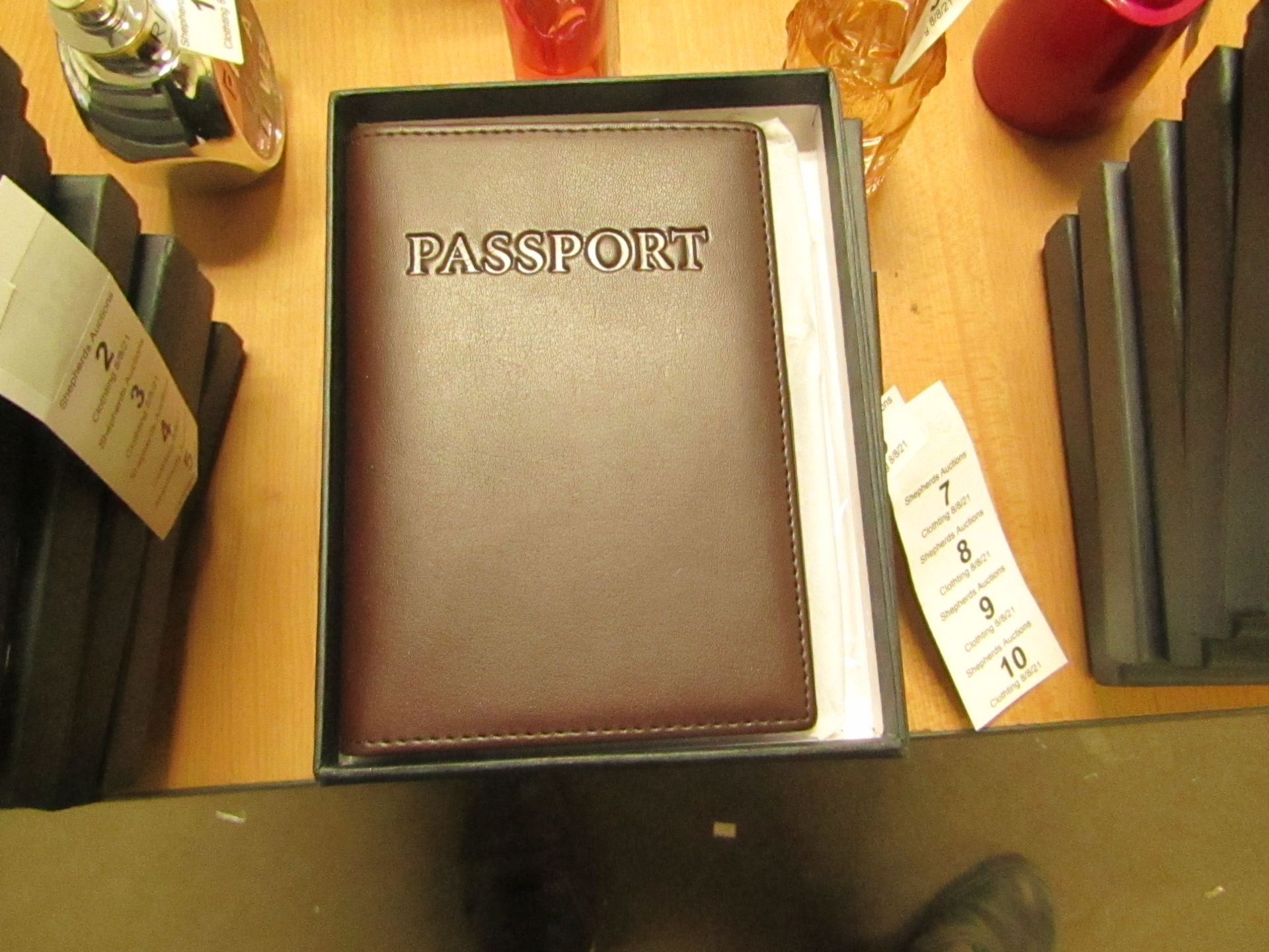 1 x Boca Brown Leather Passport Organiser with RFID Blocking to Prevent Card Cloning New & Boxed