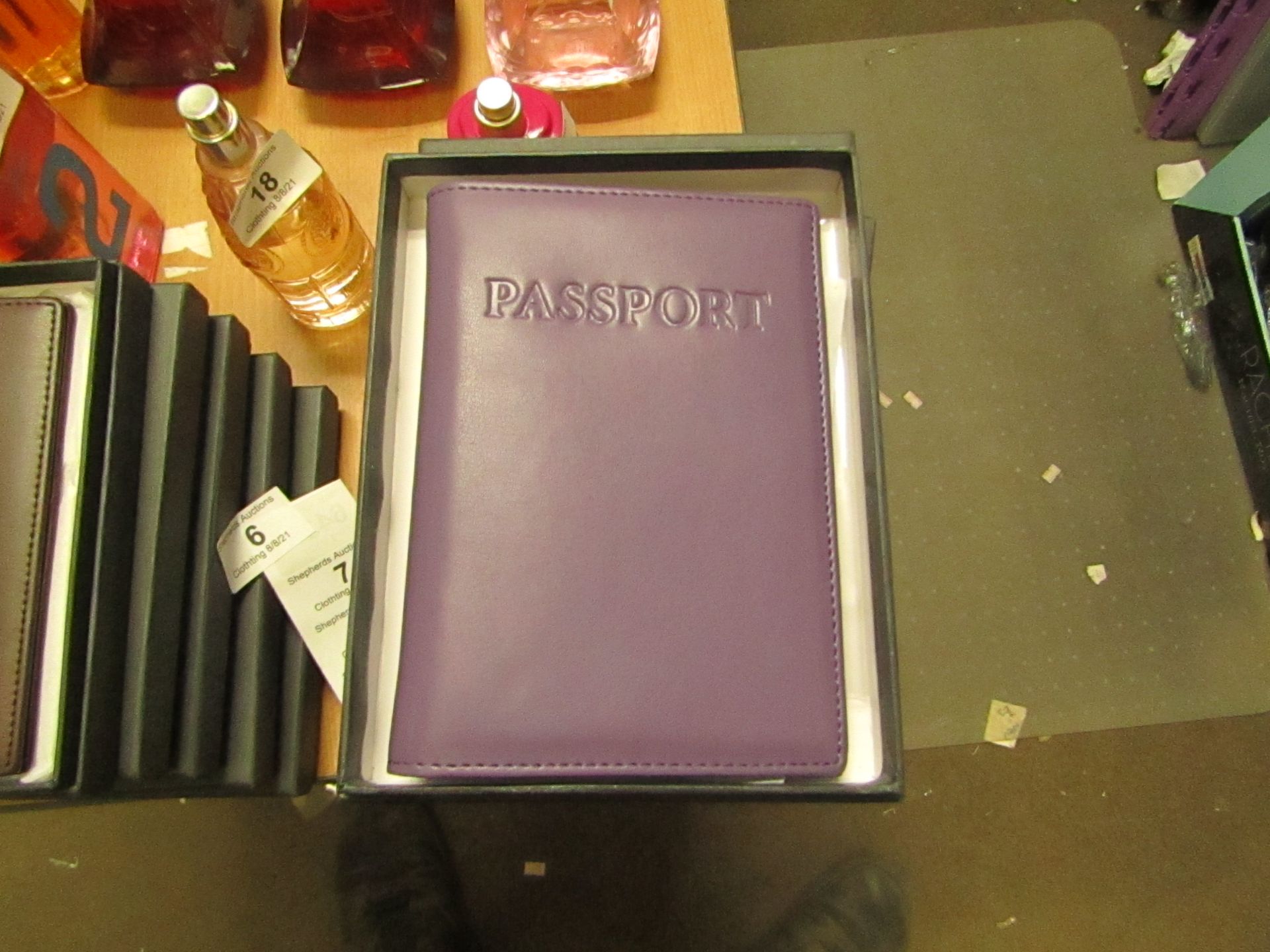 1 x Boca Purple Leather Passport Organiser with RFID Blocking to Prevent Card Cloning New & Boxed