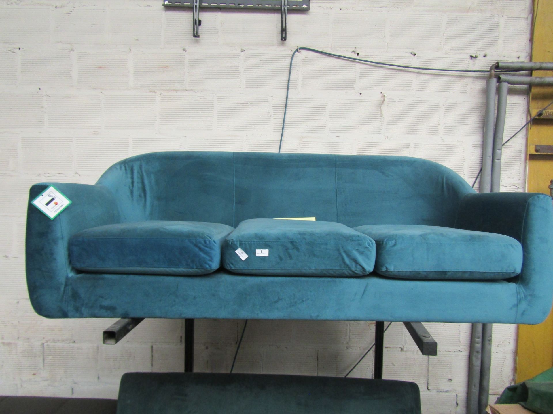 1 x Made.com Walker 3 Seater Sofa Orleans Blue RRP £599 SKU MAD-SOFBOD004BLU-UK TOTAL RRP £599