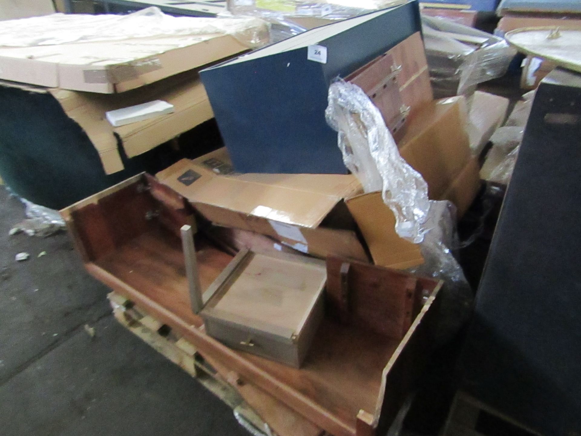 | 1X | PALLET OF FAULTY / MISSING PARTS / DAMAGED CUSTOMER RETURNS SWOON STOCK UNMANIFESTED | PALLET