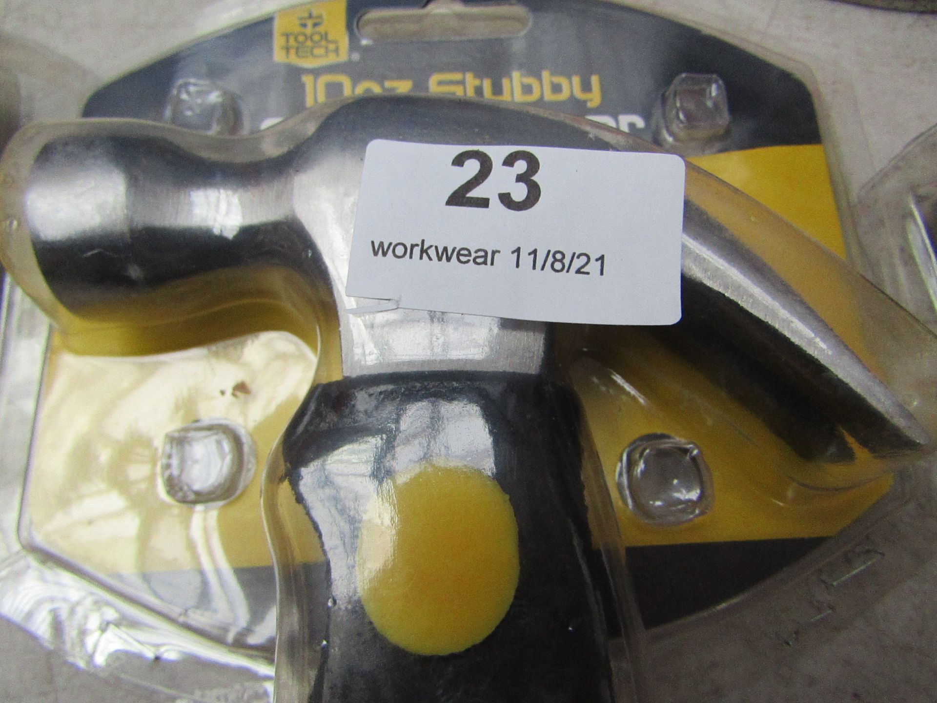 Tooltech - 10oz Stubby Claw Hammer - New & Packaged.