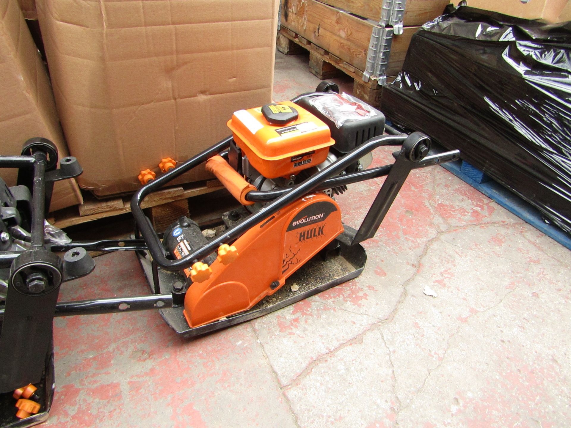 1x EV COMPACTR HULK400, This lot is a Machine Mart product which is raw and completely unchecked and