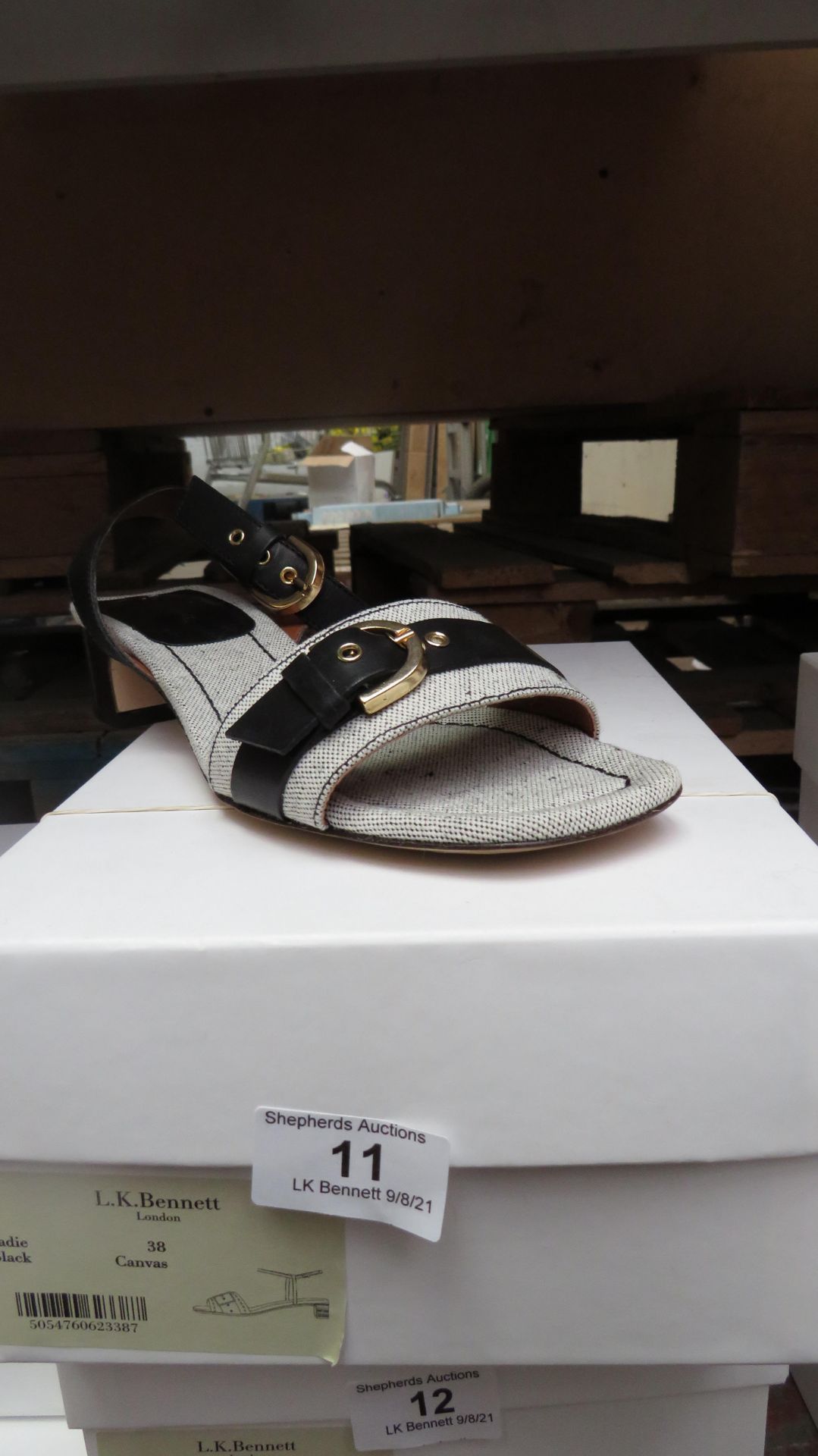 L K Bennett London Sadie Black Canvas Sandals size 39 RRP £195 new & boxed see image for design