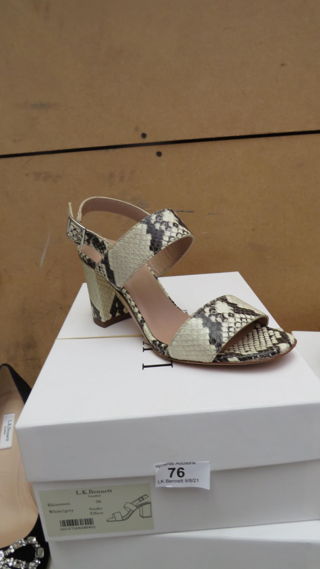 L K Bennett London Rhiannon White/Grey Snake Effect Shoes size 41 RRP £225 new & boxed see image for