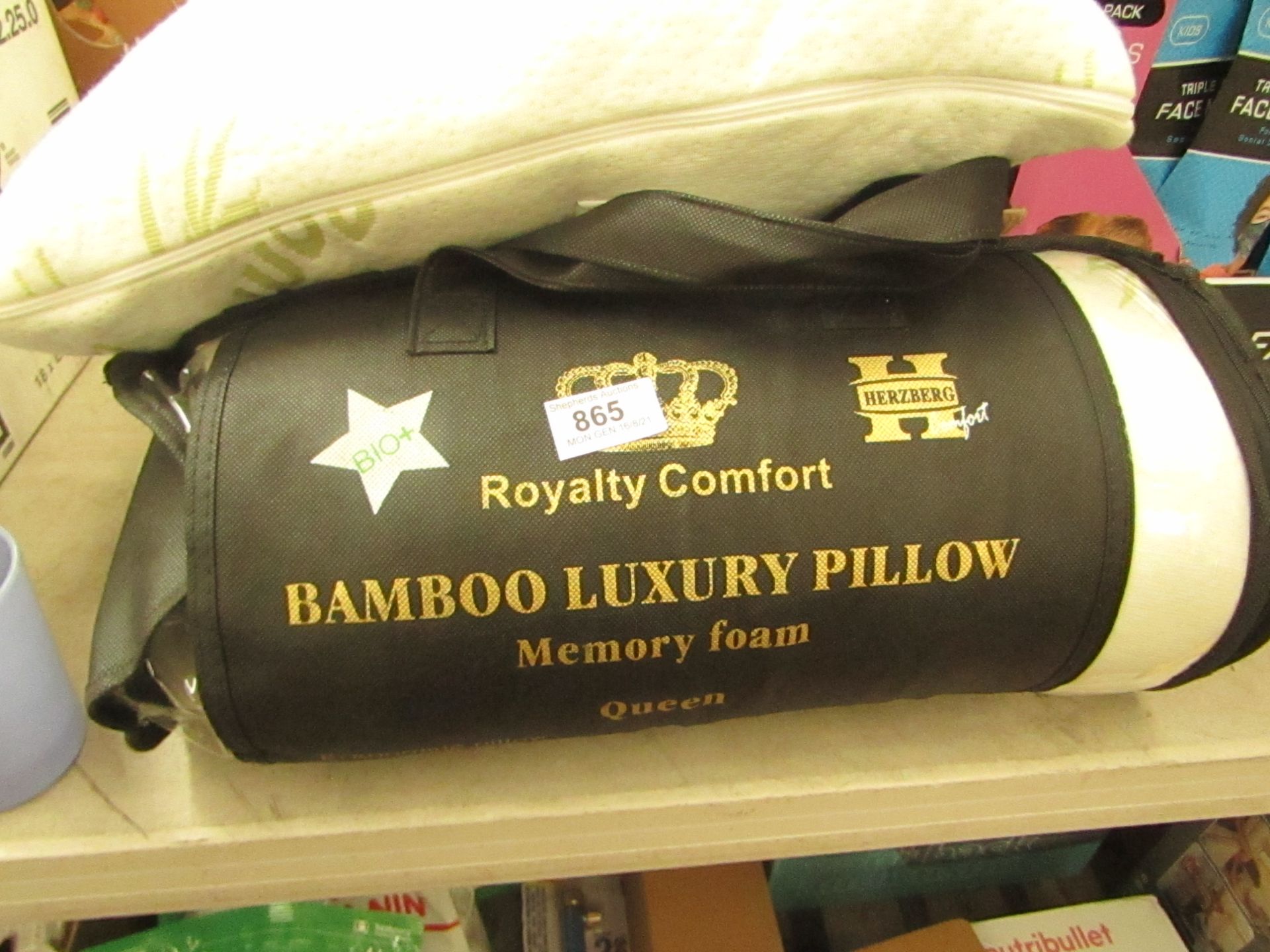 Royalty Comfort - Bamboo Luxury Pillow Memory Foam - (Queen) - Unused & Packaged.