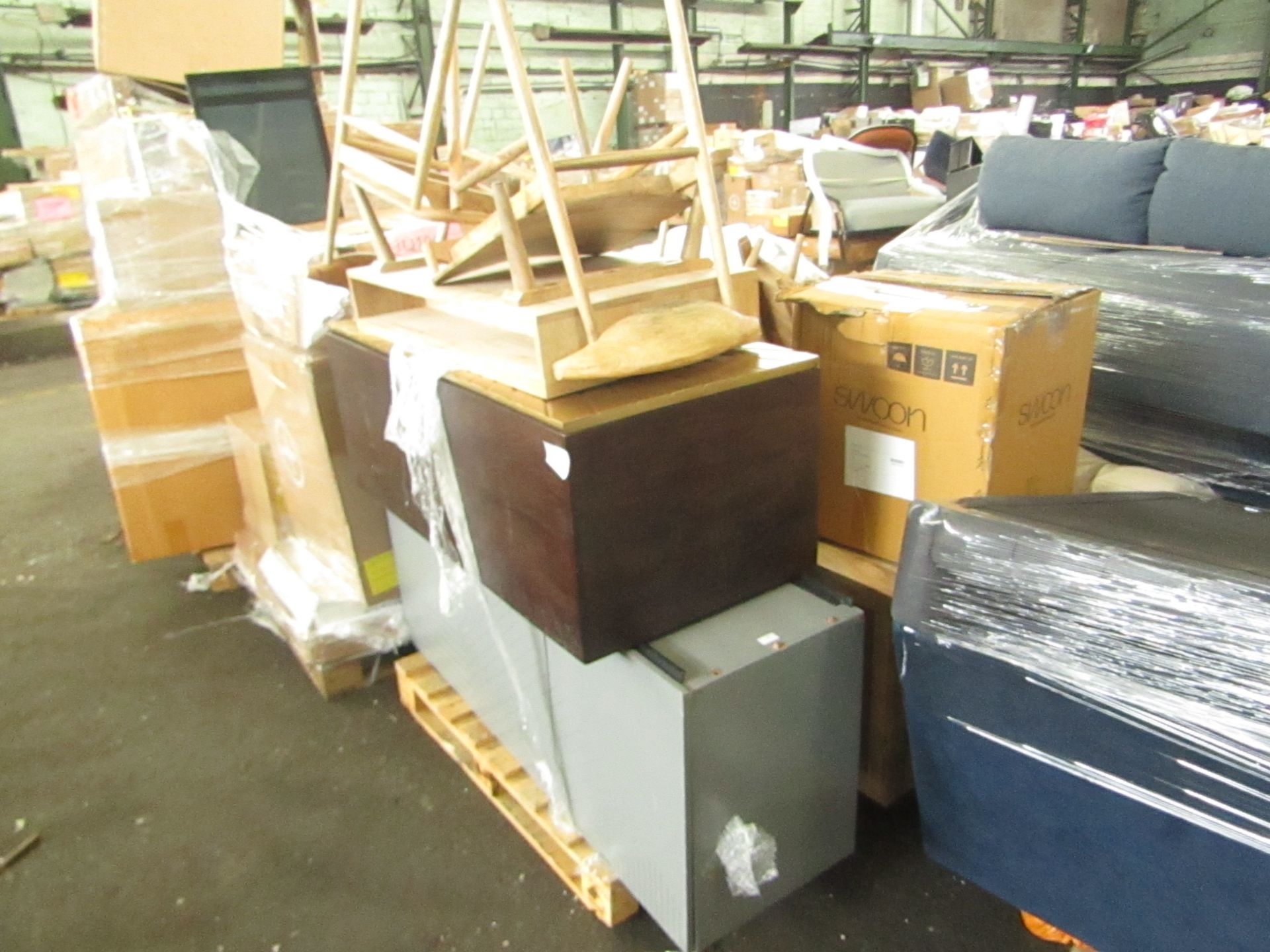 | 1X | PALLET OF FAULTY / MISSING PARTS / DAMAGED CUSTOMER RETURNS SWOON STOCK UNMANIFESTED | PALLET